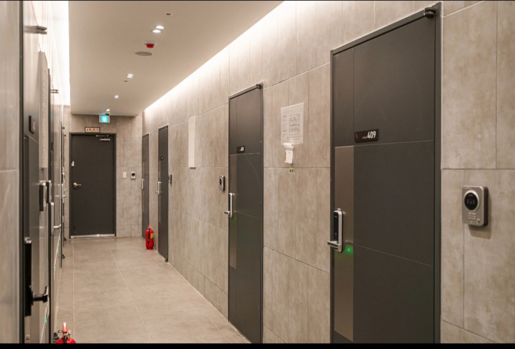 3번째 스튜디오 사진