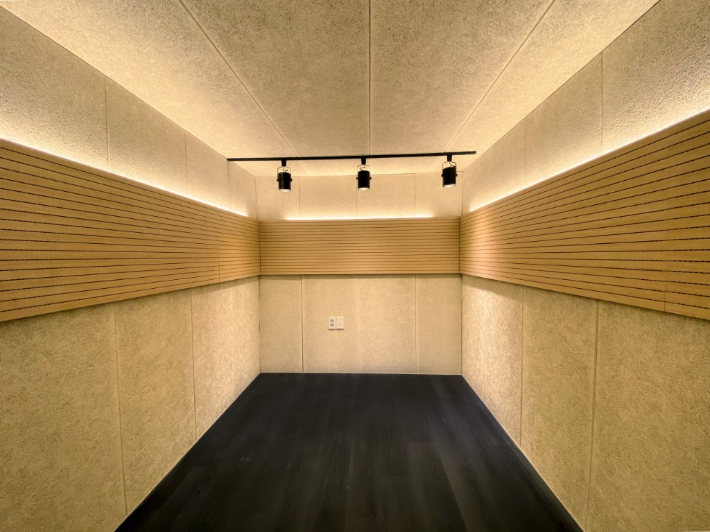 3번째 스튜디오 사진