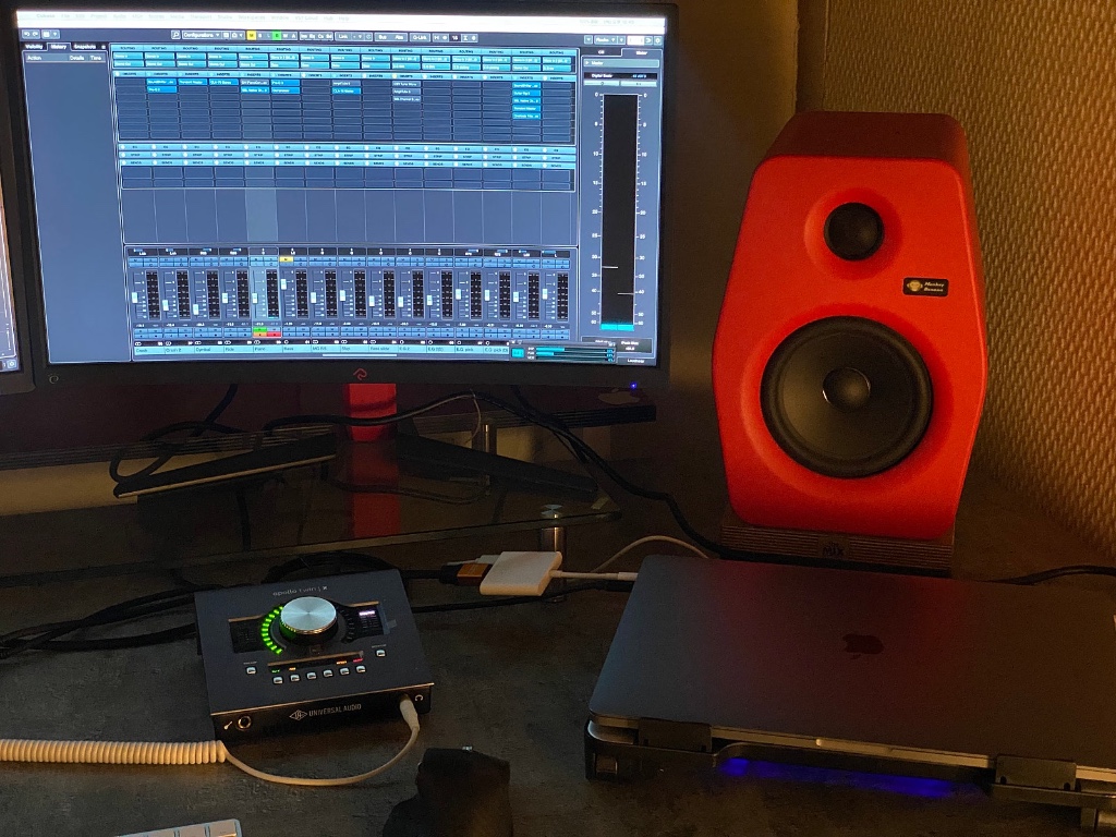 1번째 스튜디오 사진