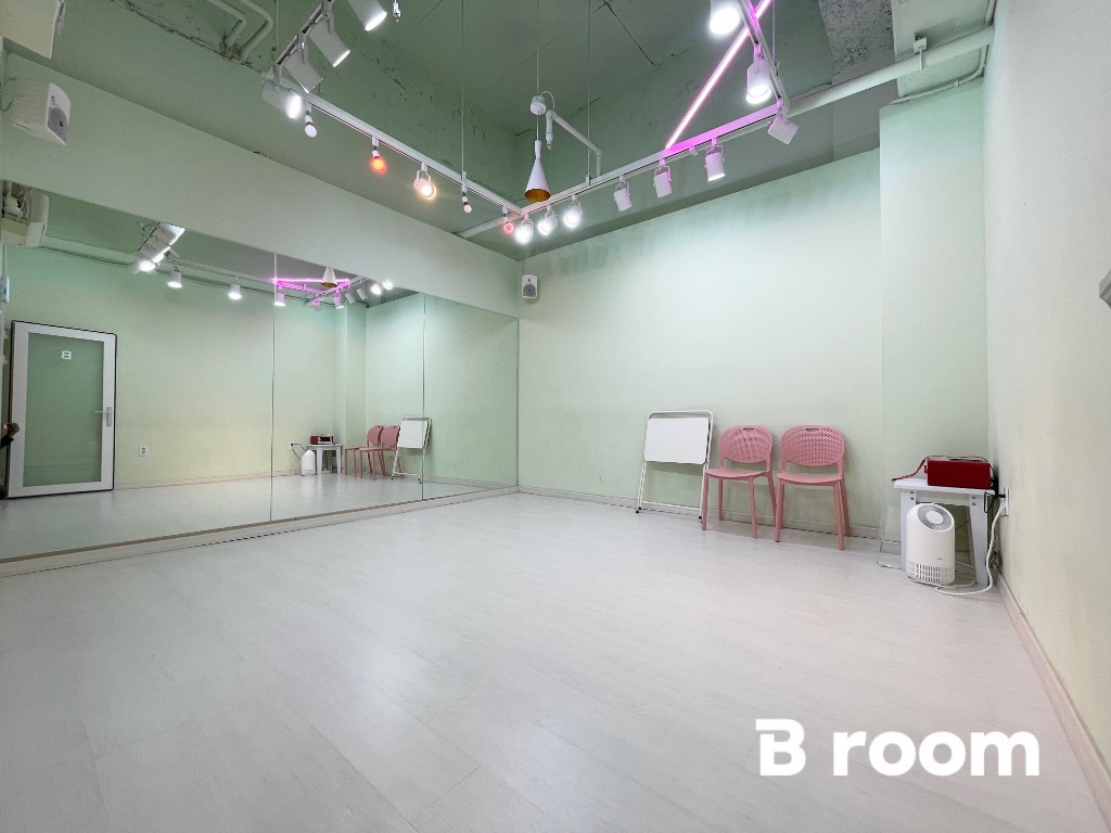 4번째 스튜디오 사진