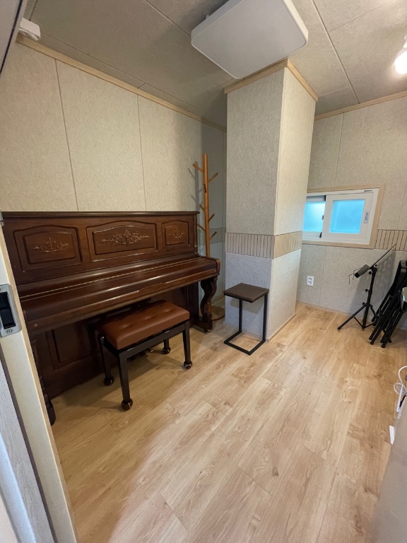 4번째 스튜디오 사진