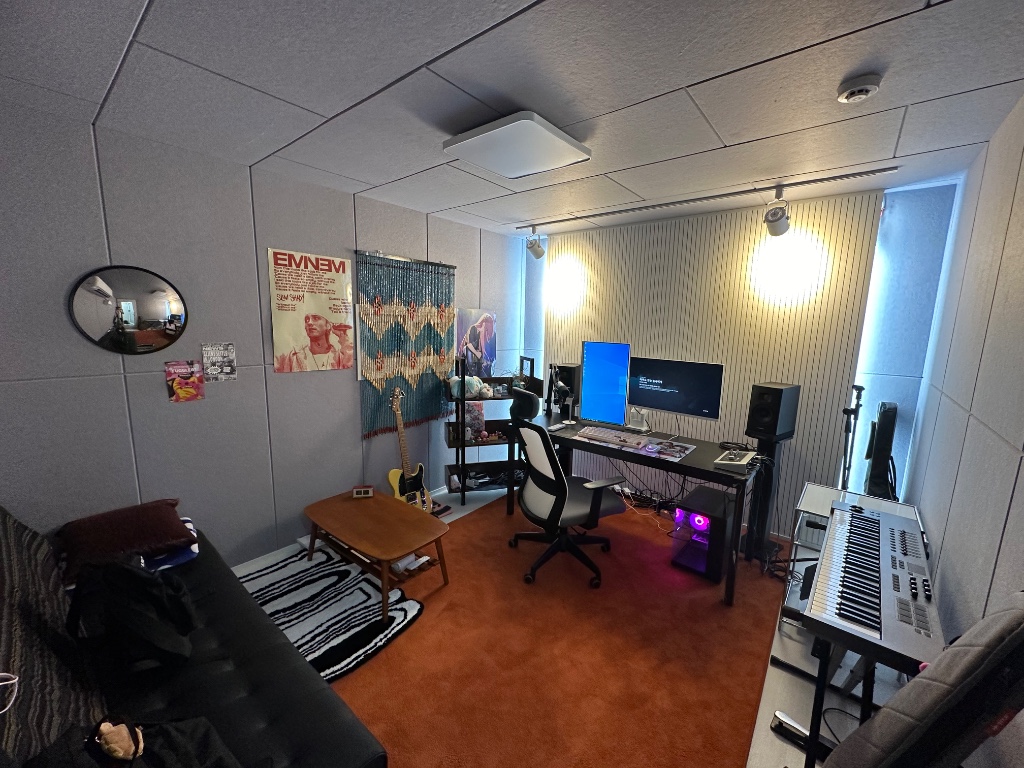 4번째 스튜디오 사진