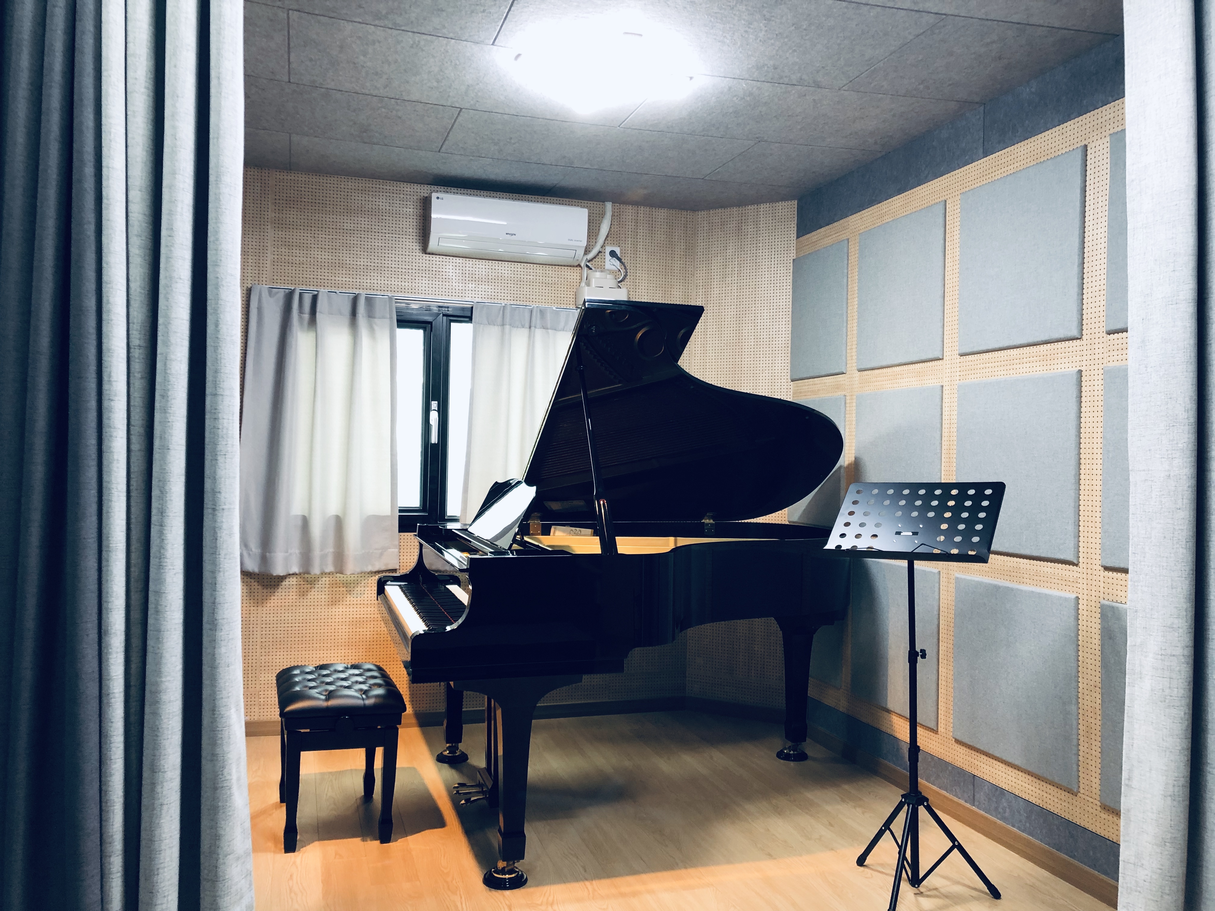 1번째 스튜디오 사진