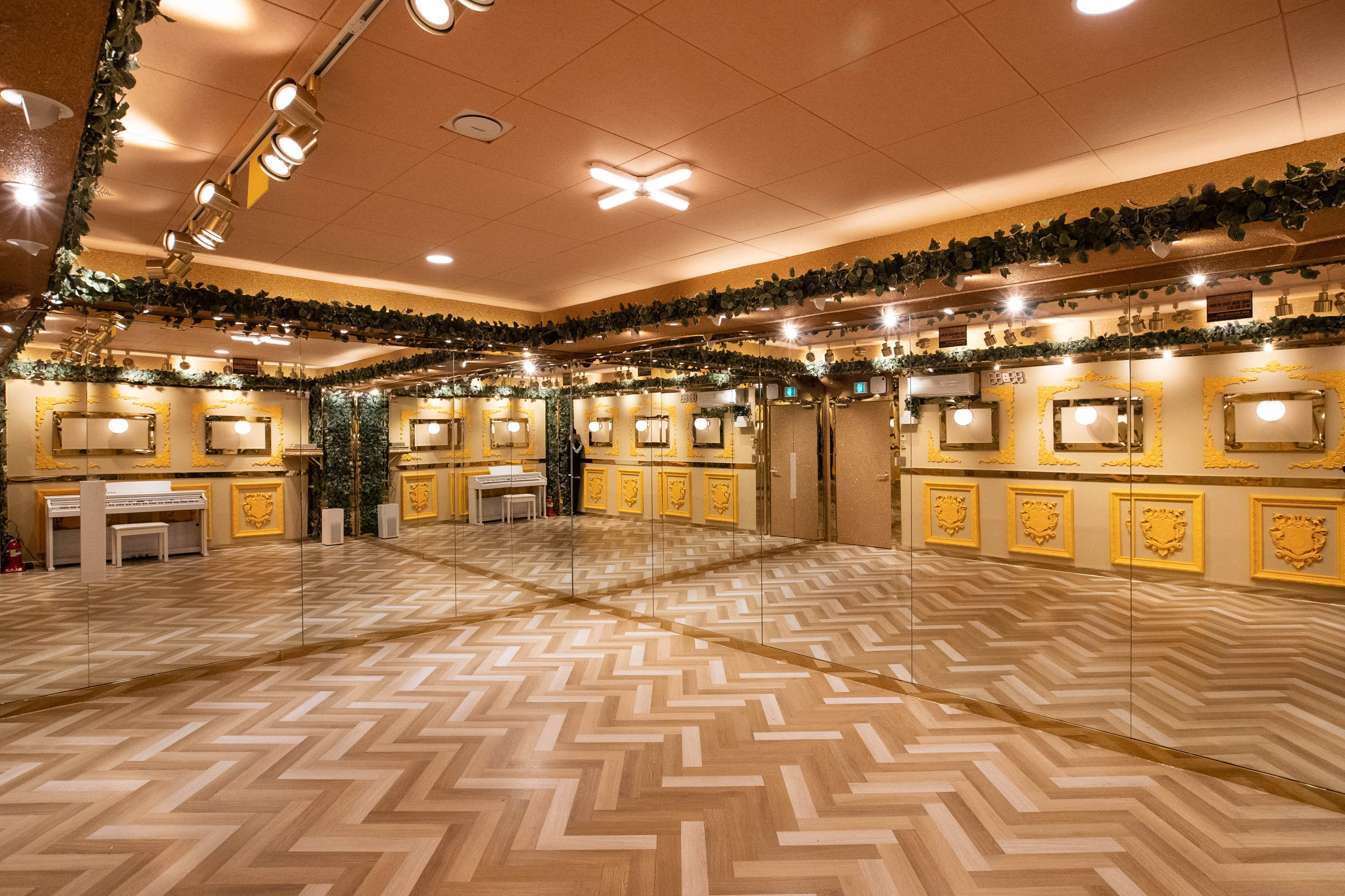 1번째 스튜디오 사진