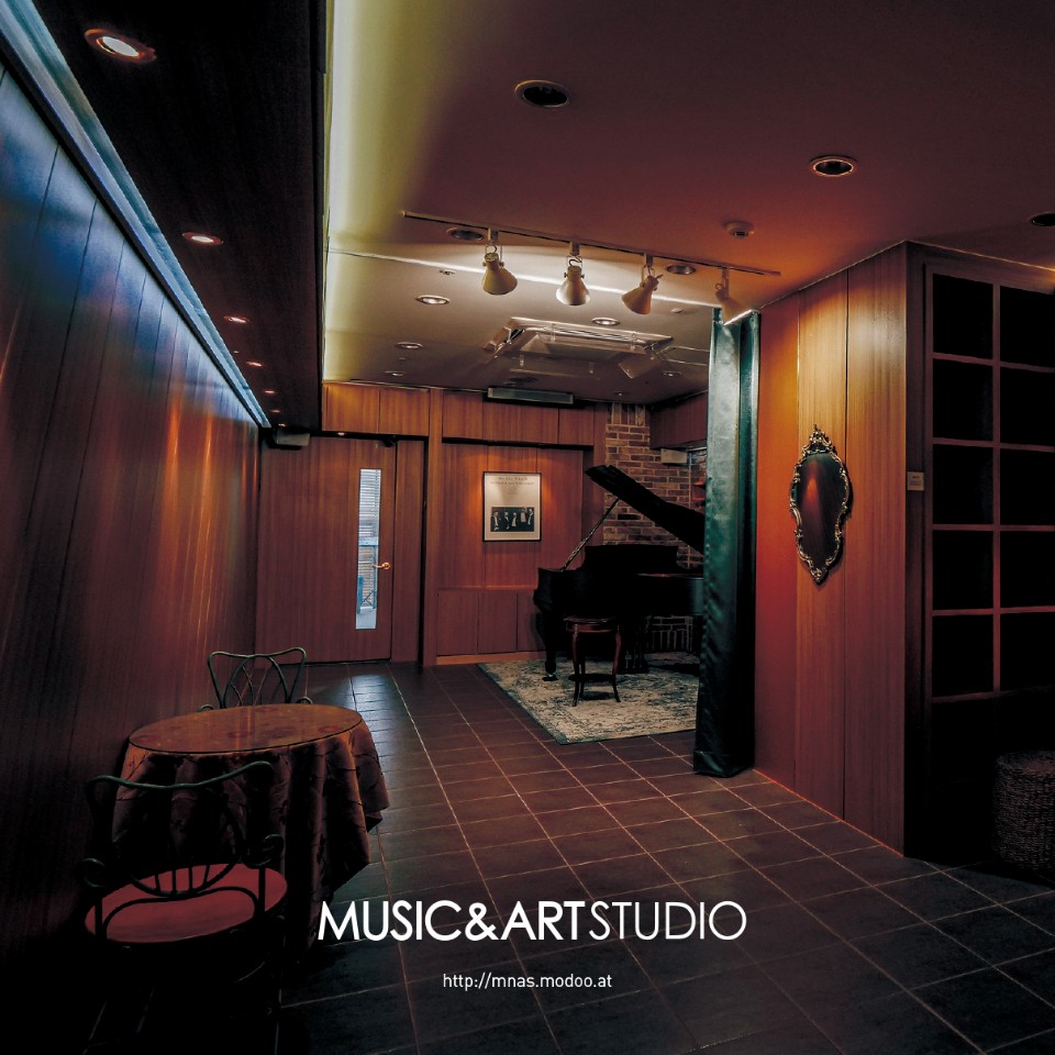 1번째 스튜디오 사진