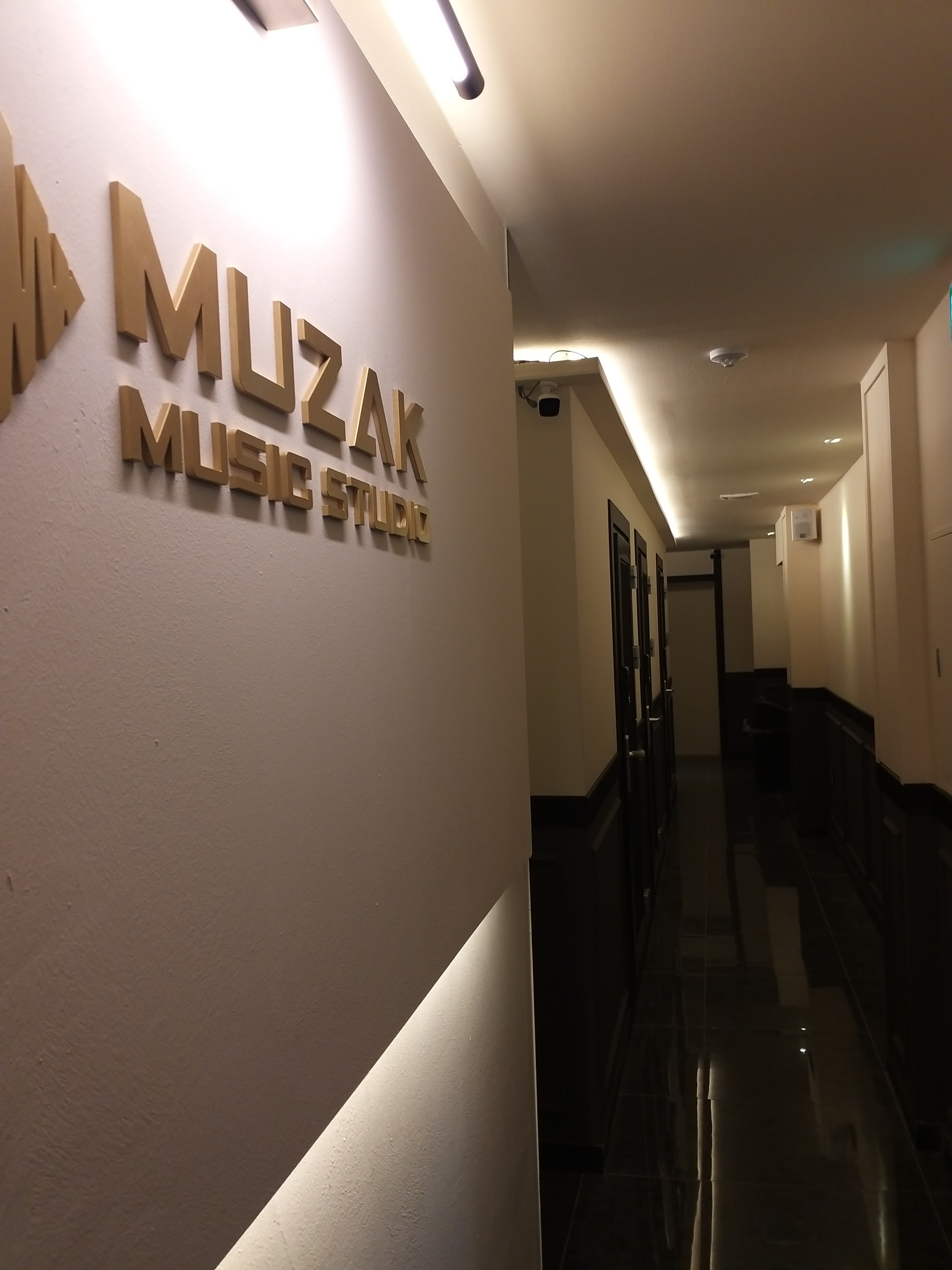 2번째 스튜디오 사진