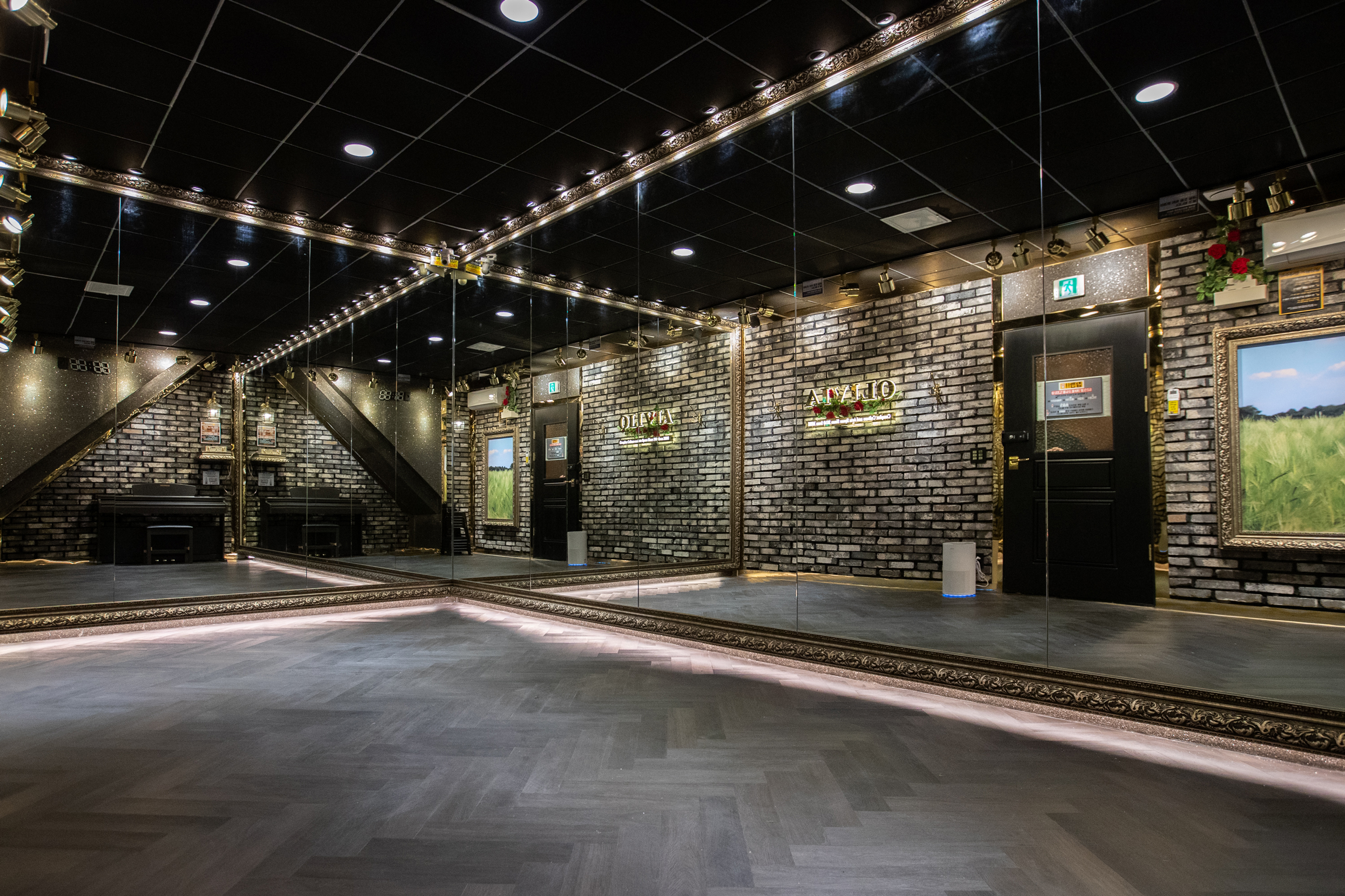 1번째 스튜디오 사진