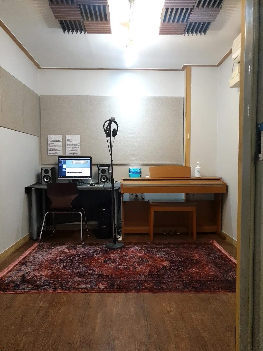 1번째 스튜디오 사진