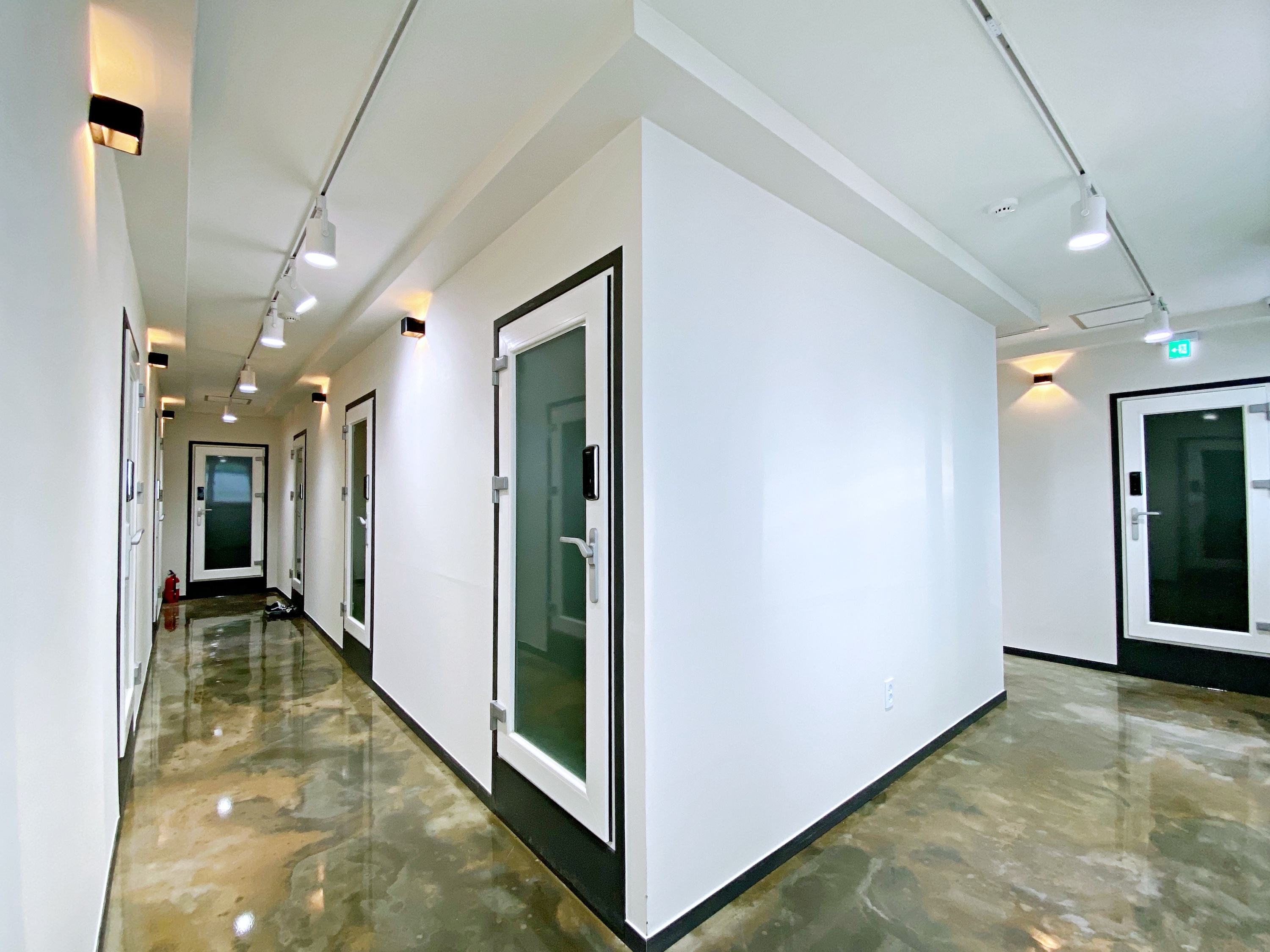 1번째 스튜디오 사진