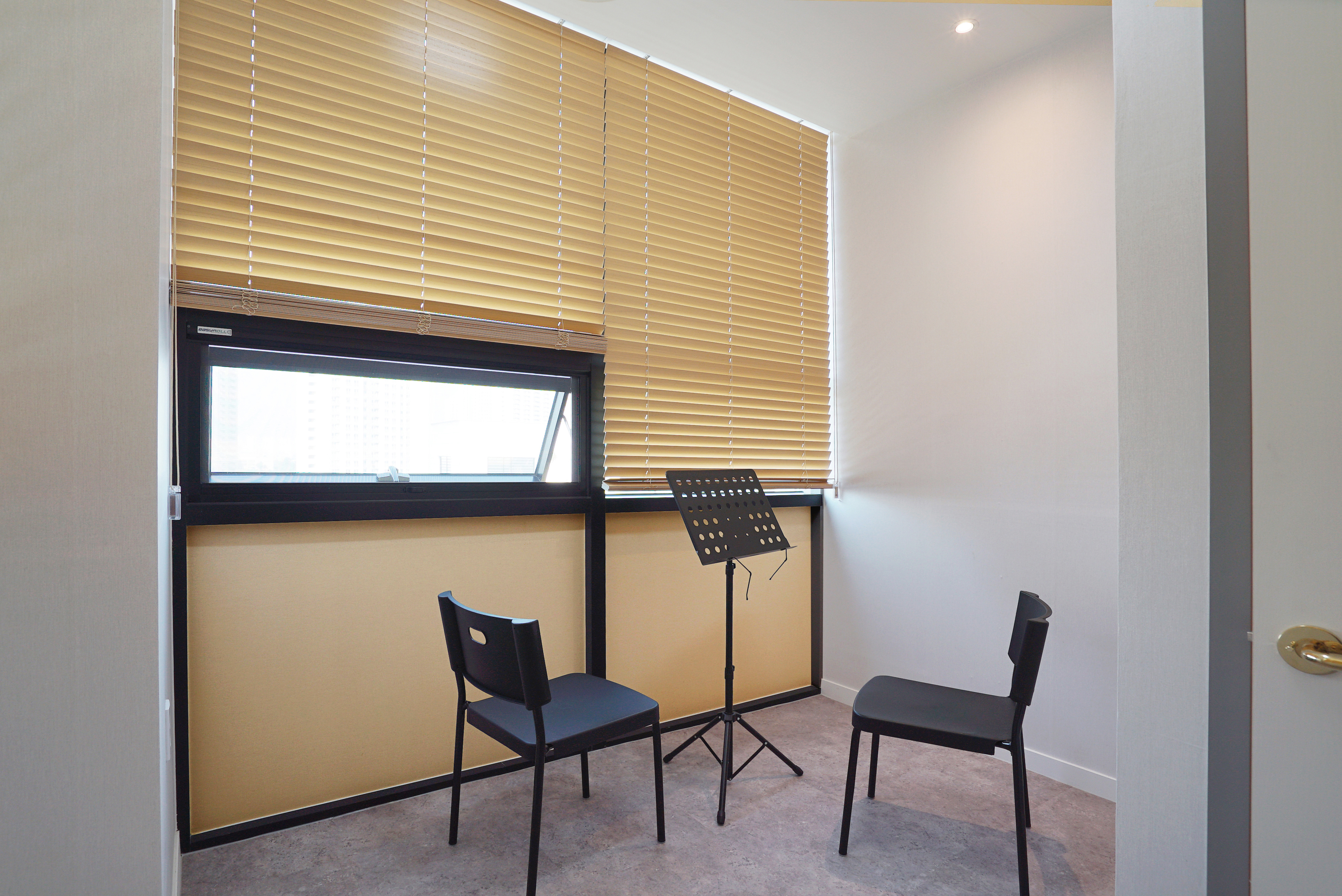 1번째 스튜디오 사진