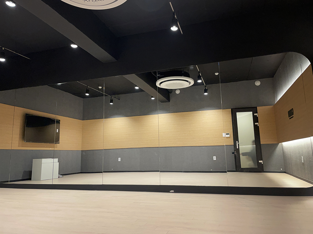 4번째 스튜디오 사진