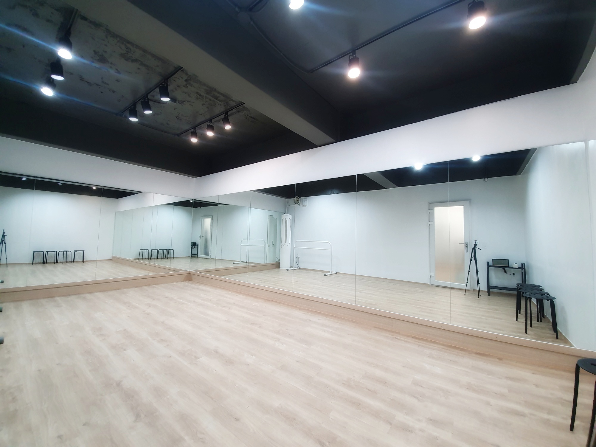 1번째 스튜디오 사진