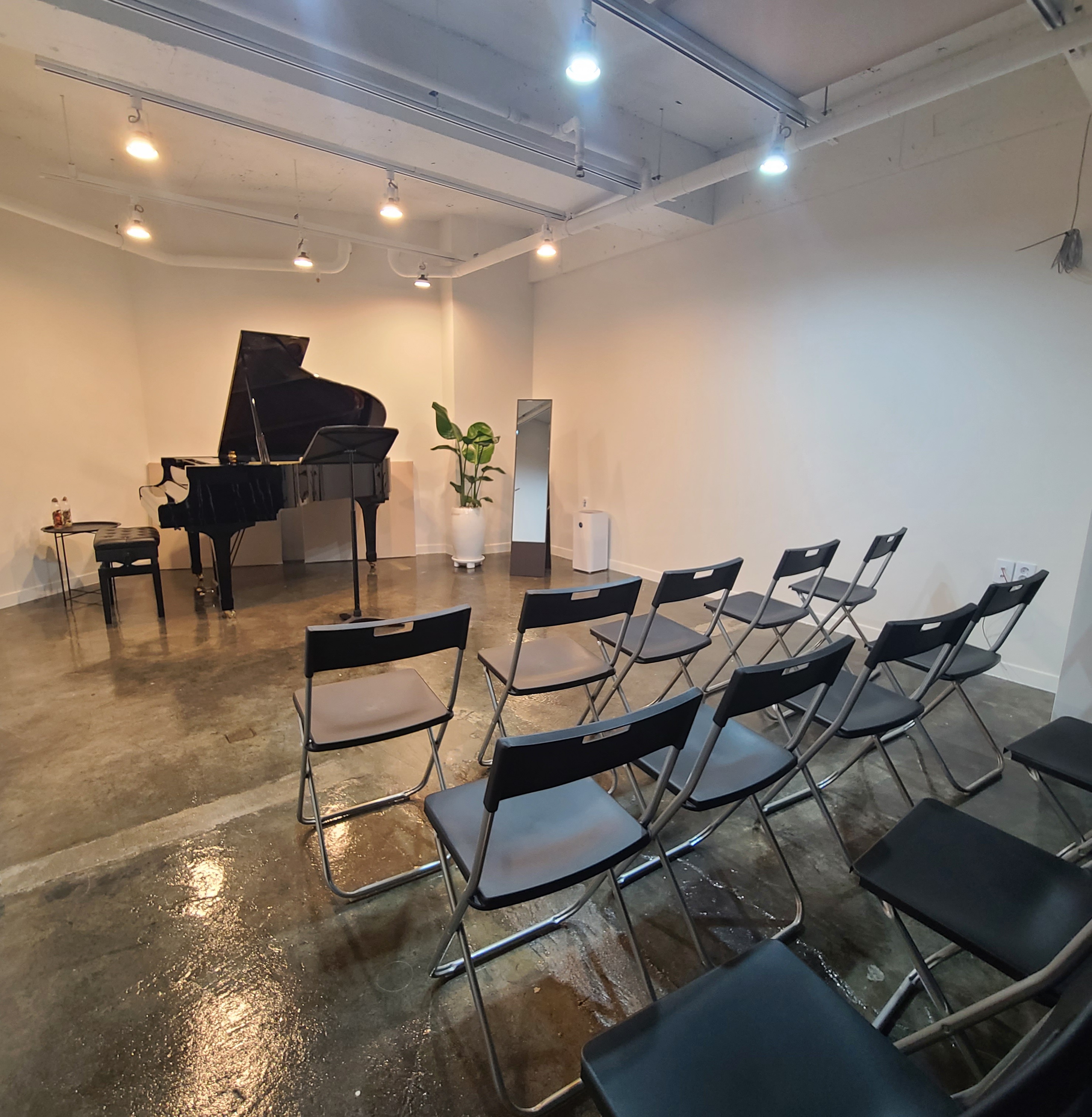 3번째 스튜디오 사진