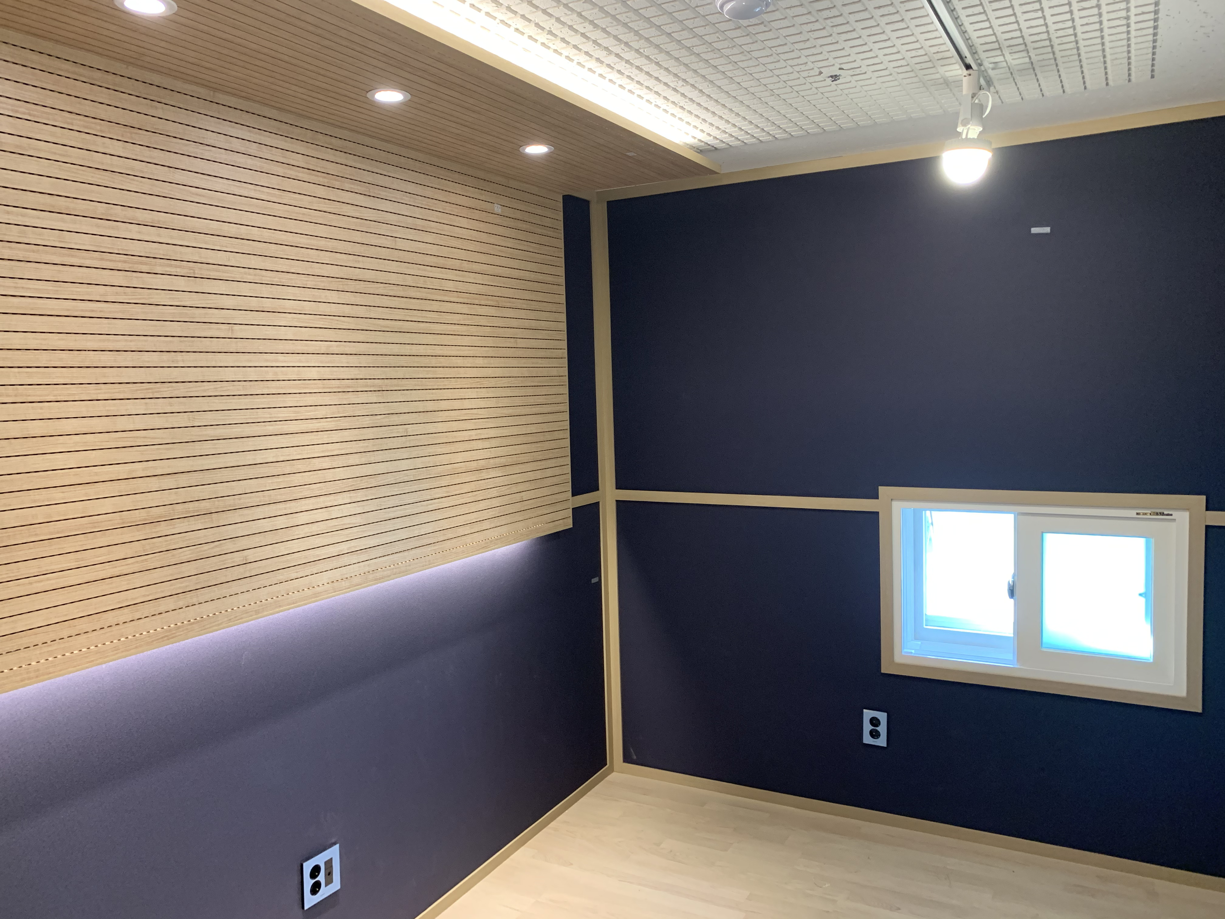 1번째 스튜디오 사진