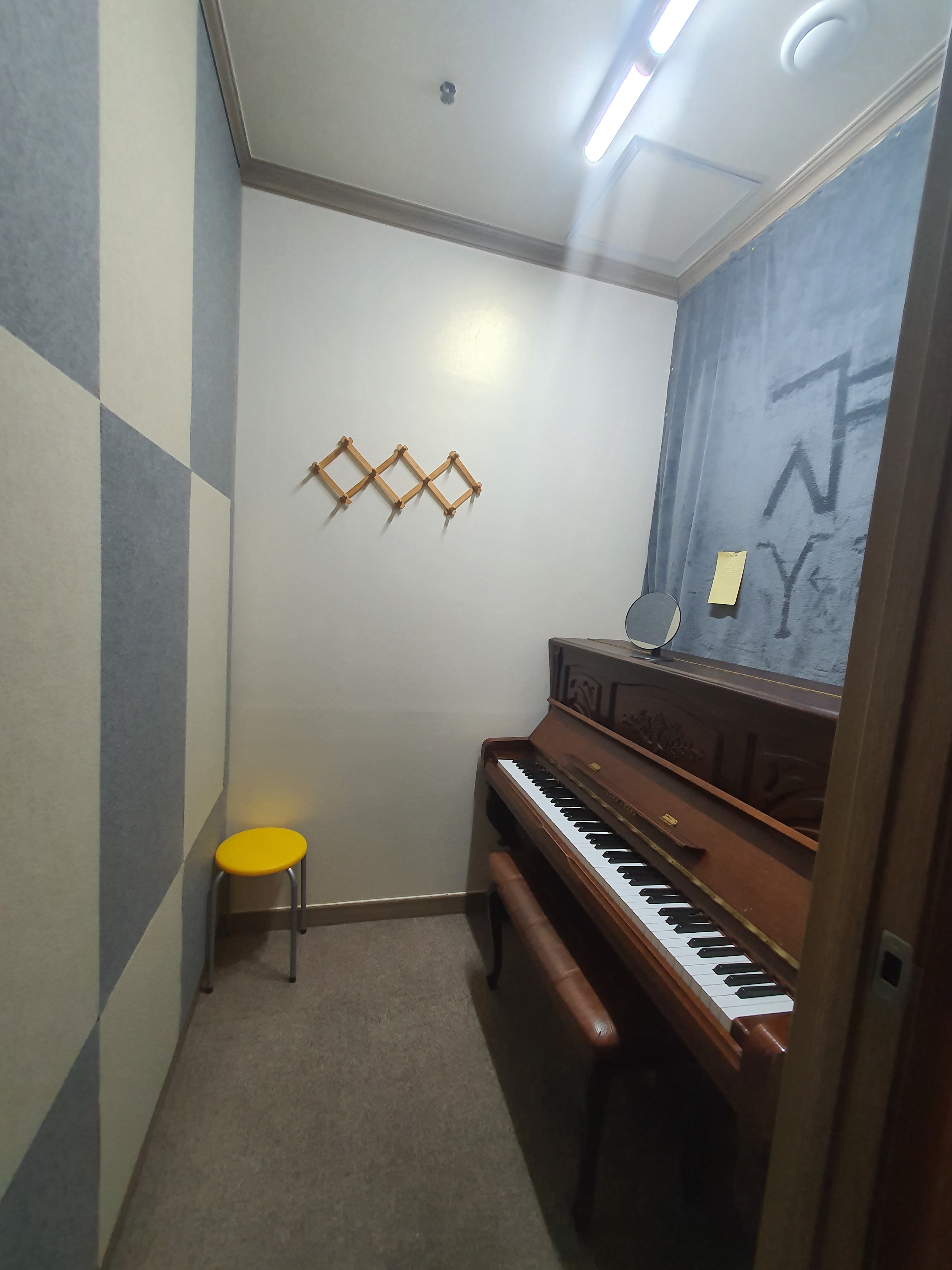 4번째 스튜디오 사진