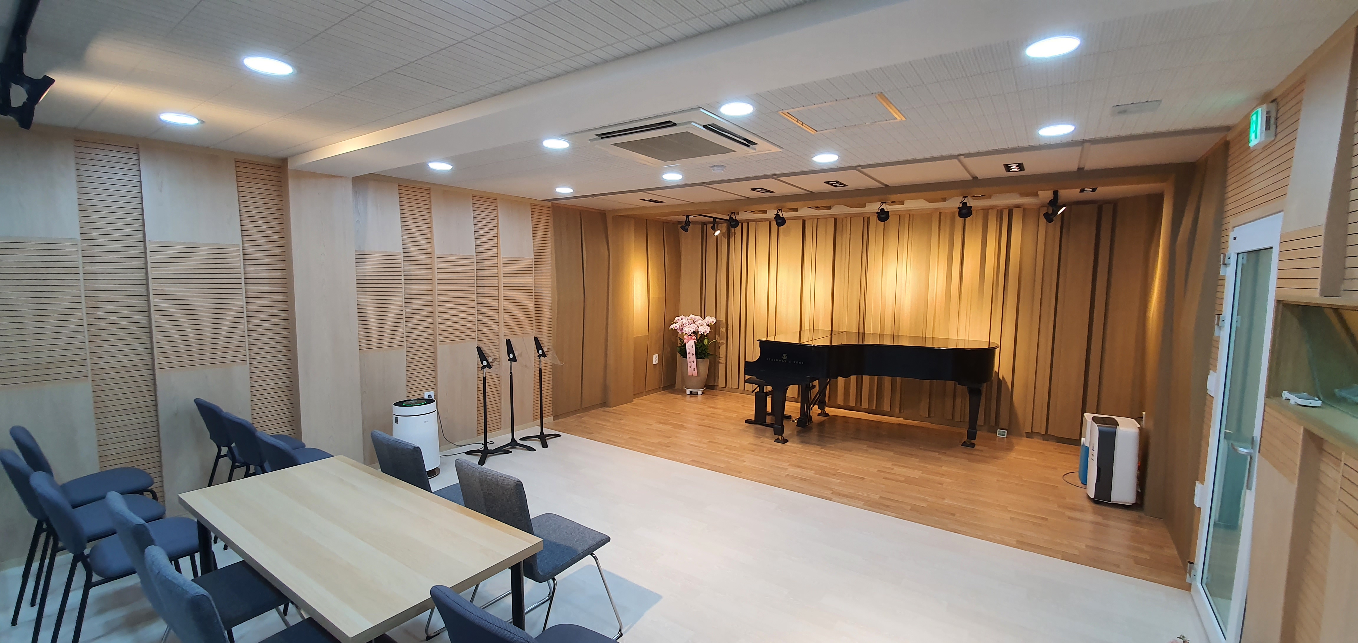 1번째 스튜디오 사진