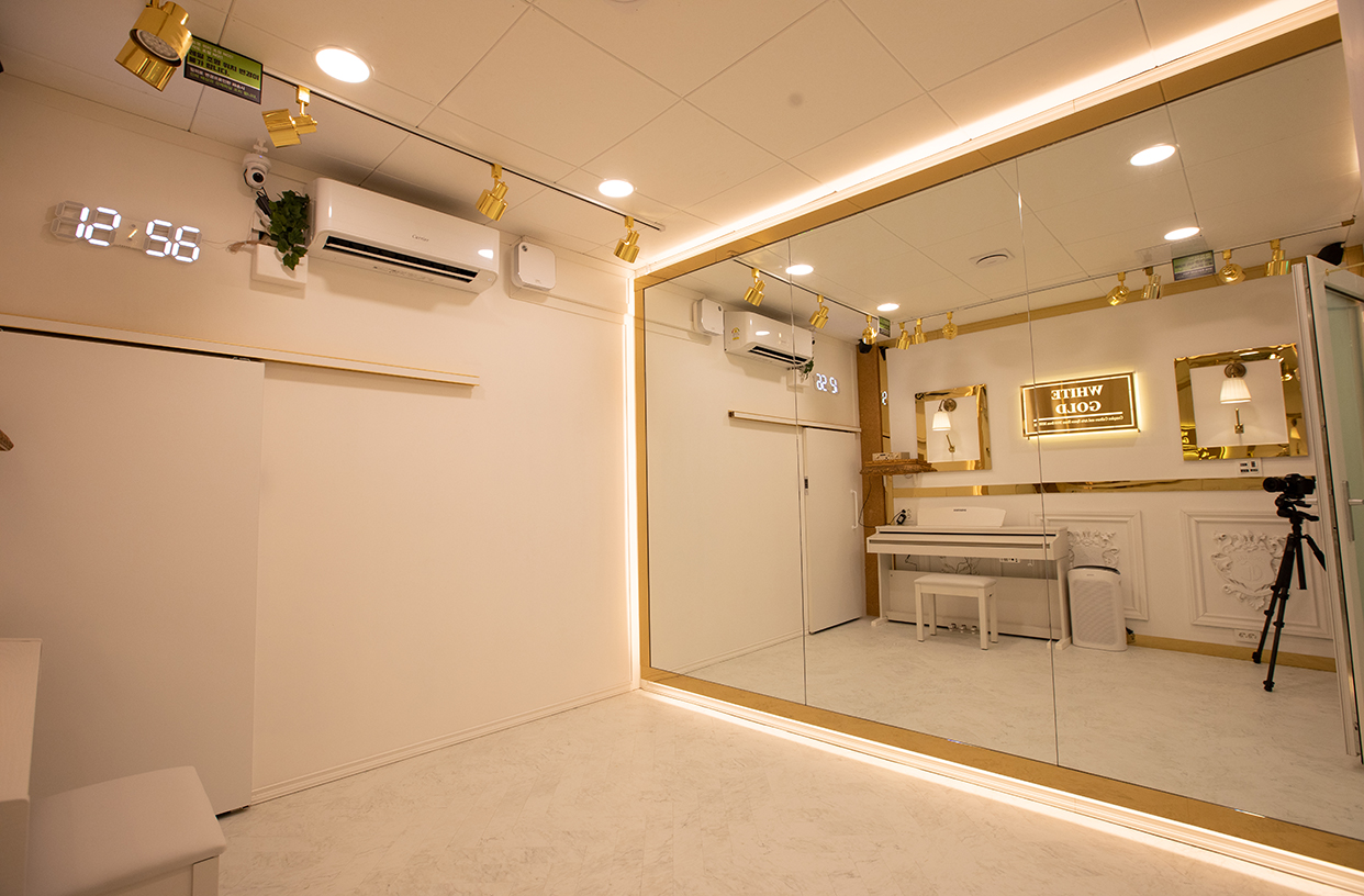 4번째 스튜디오 사진