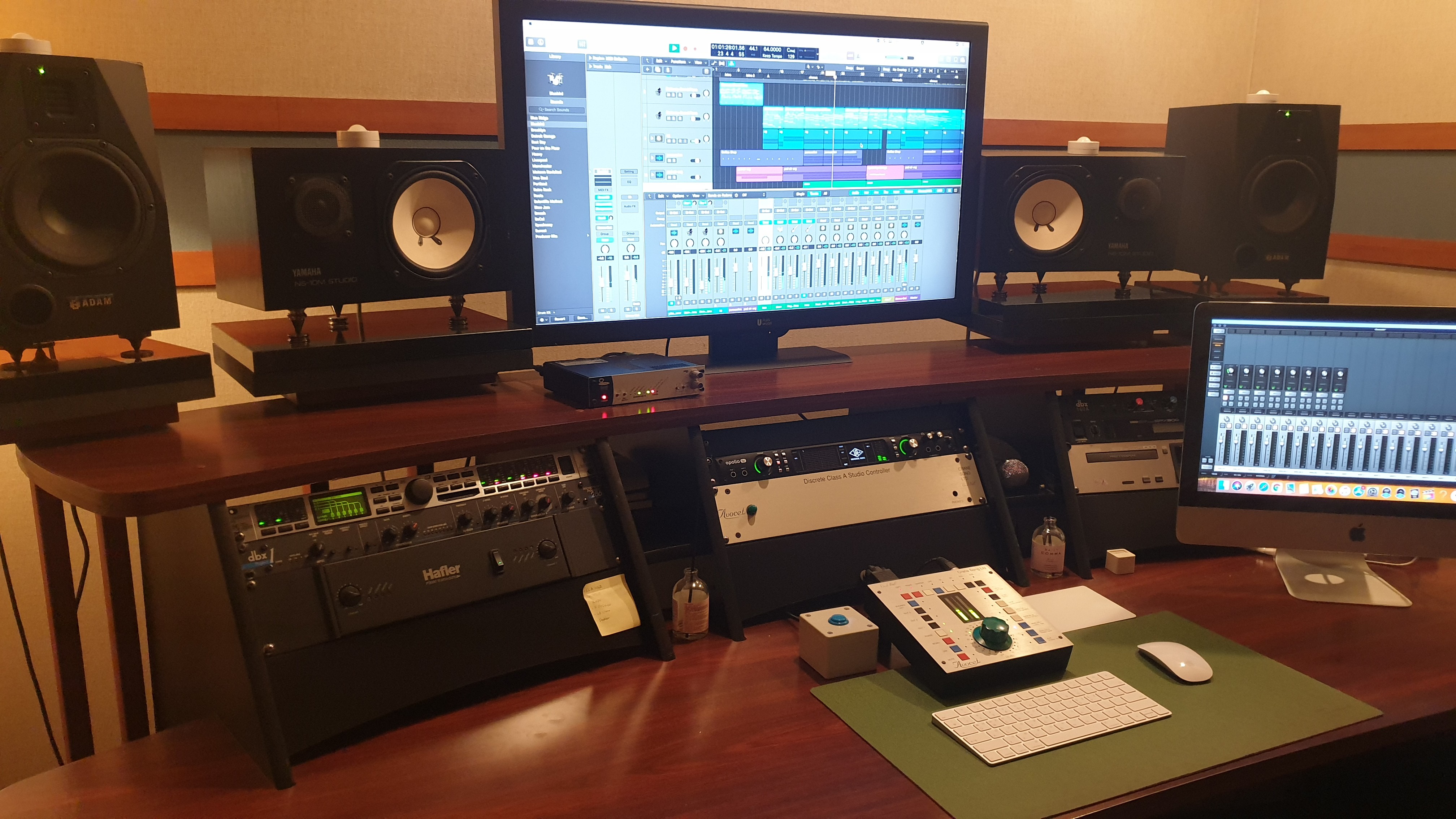 1번째 스튜디오 사진