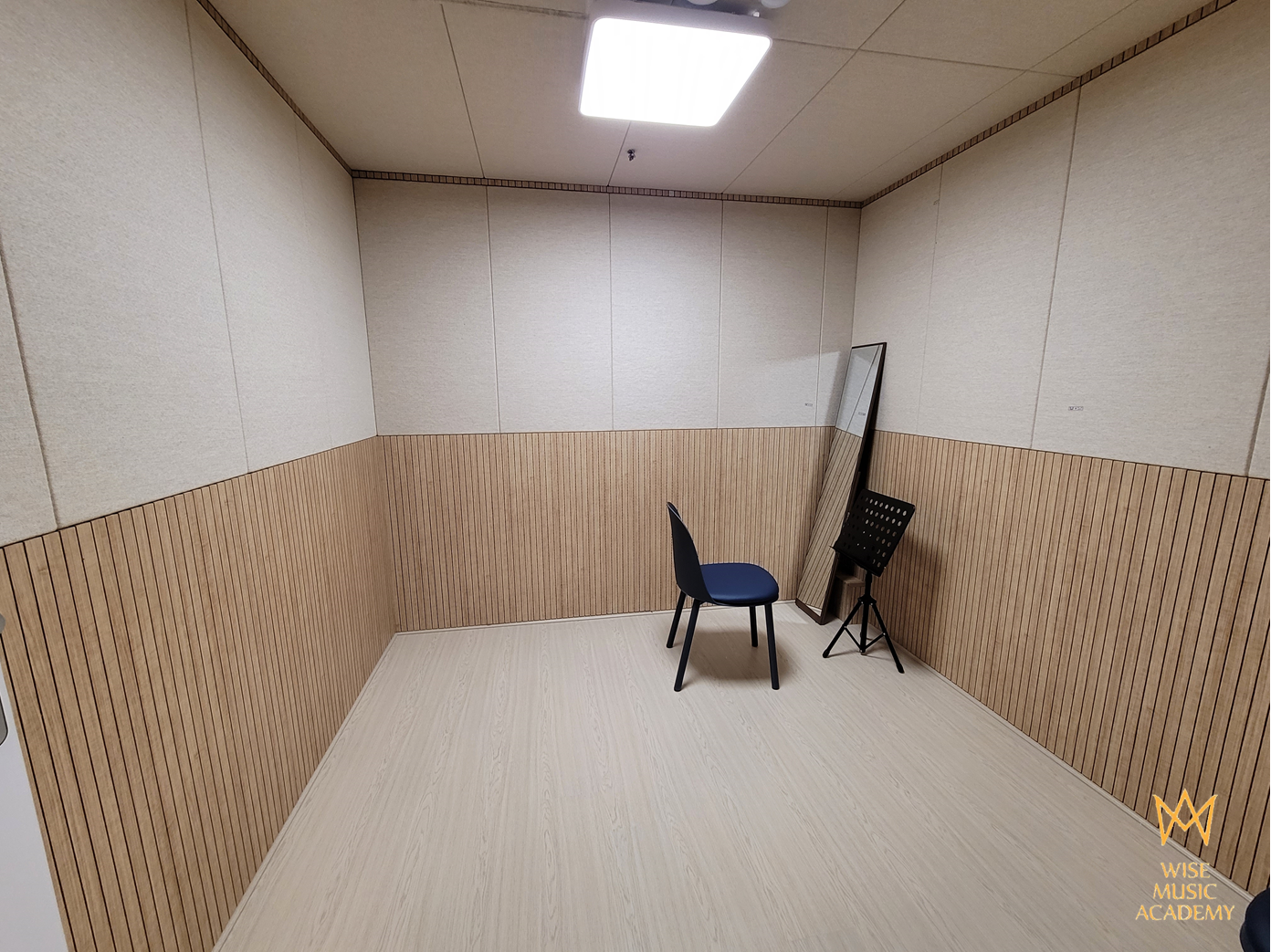 3번째 스튜디오 사진