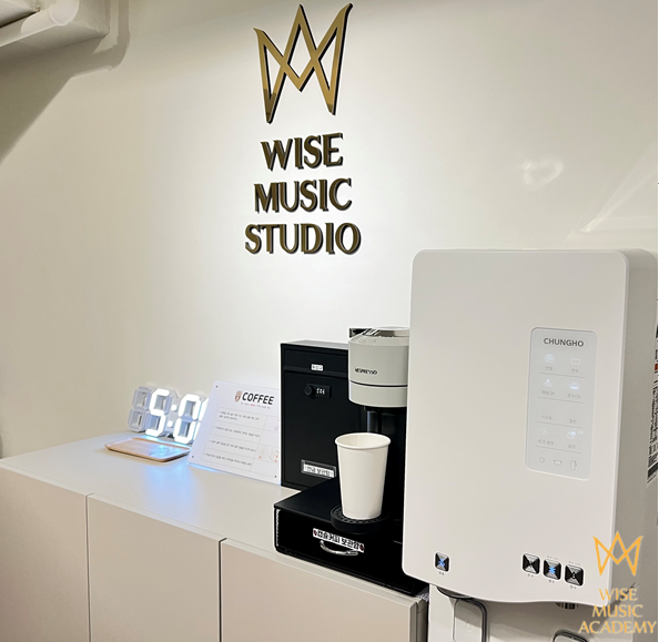 1번째 스튜디오 사진