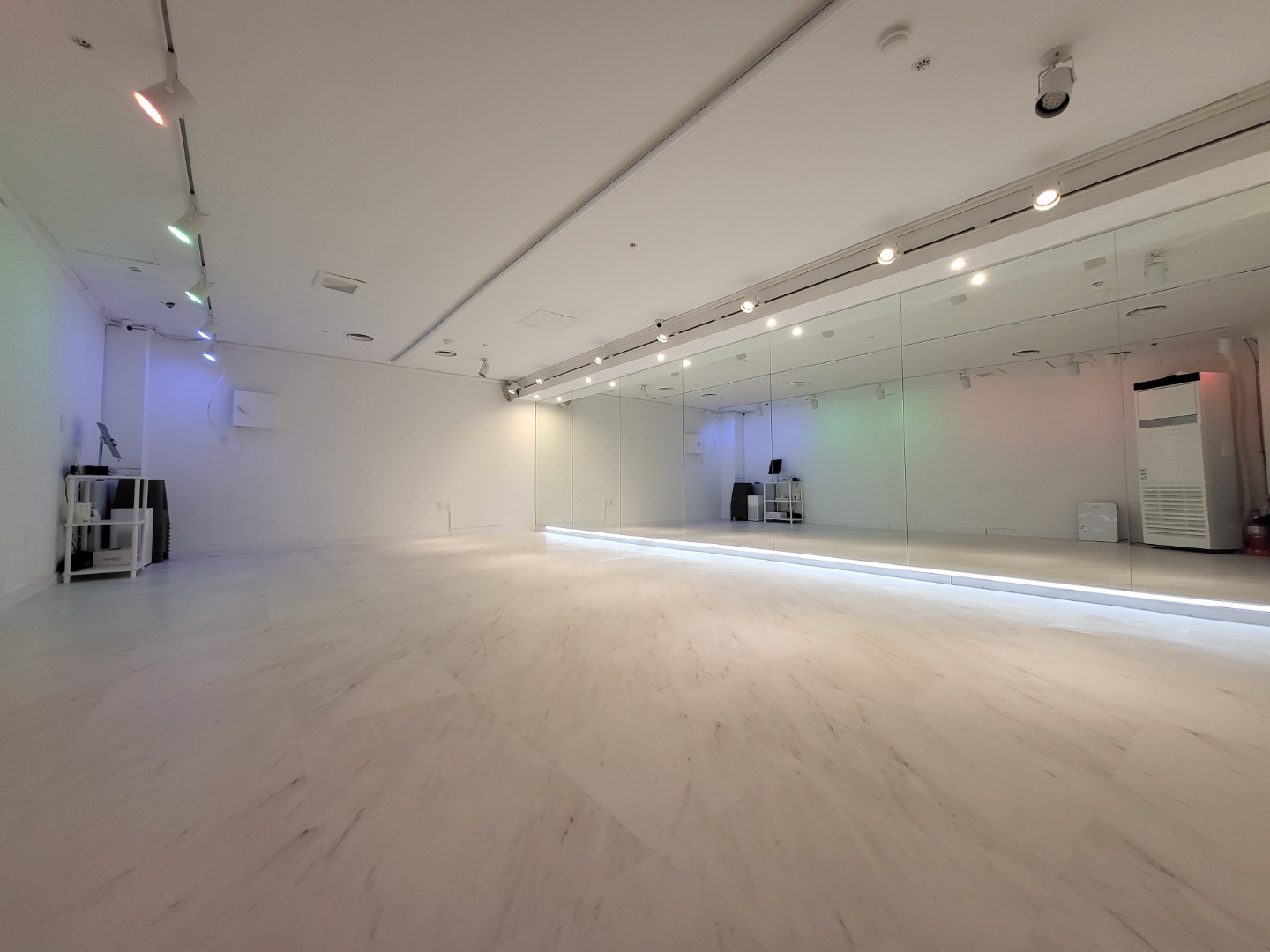 1번째 스튜디오 사진