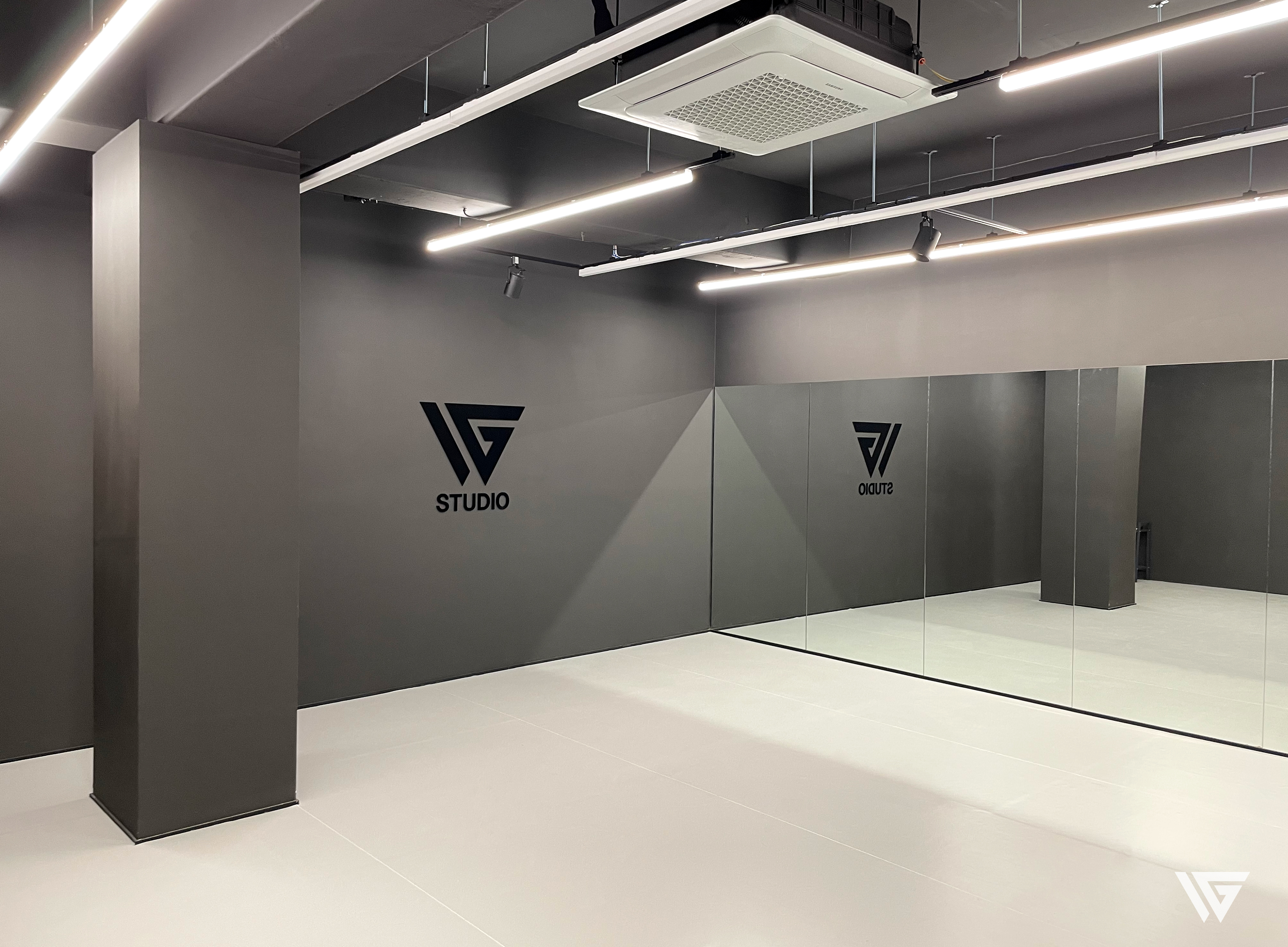 1번째 스튜디오 사진