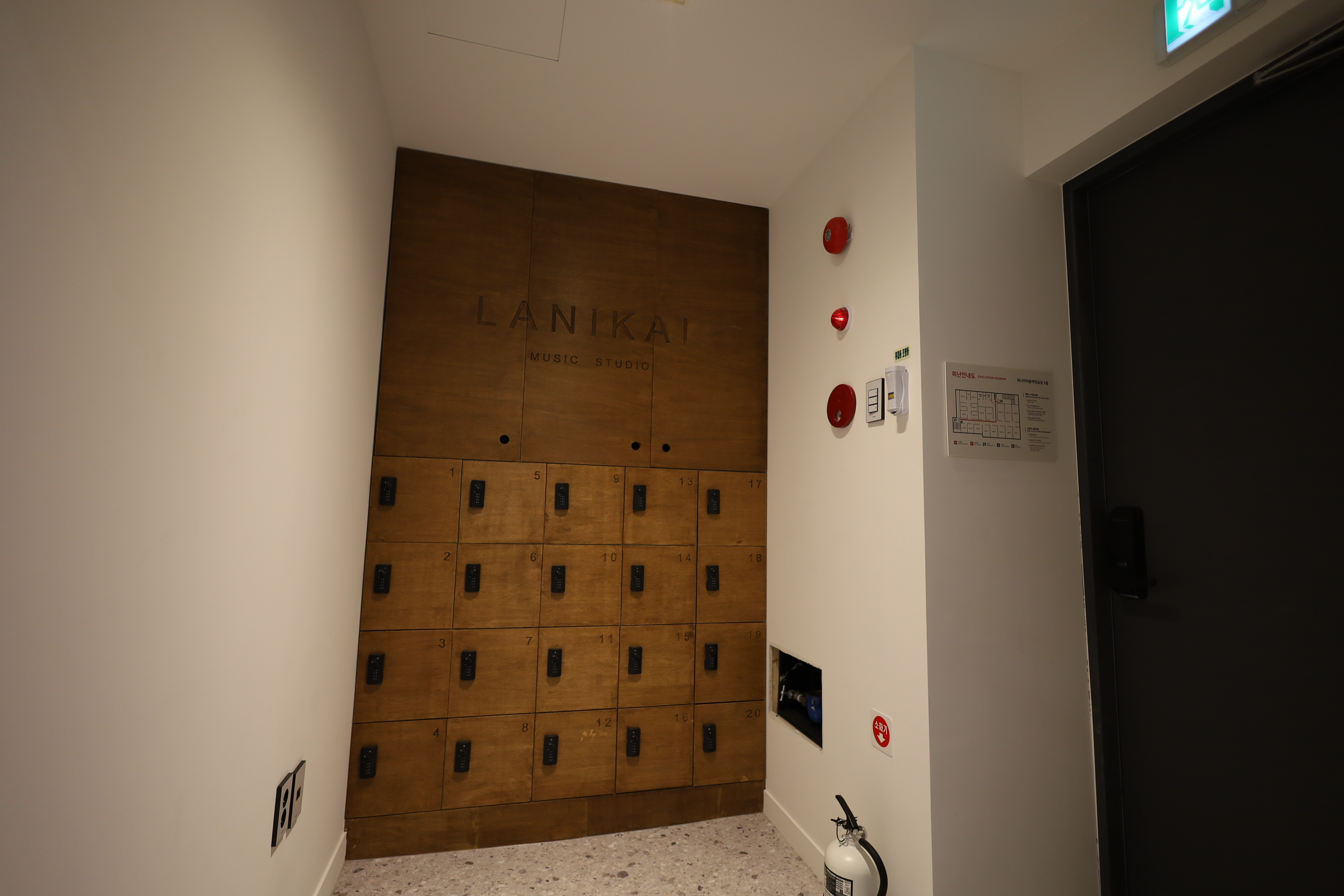 2번째 스튜디오 사진