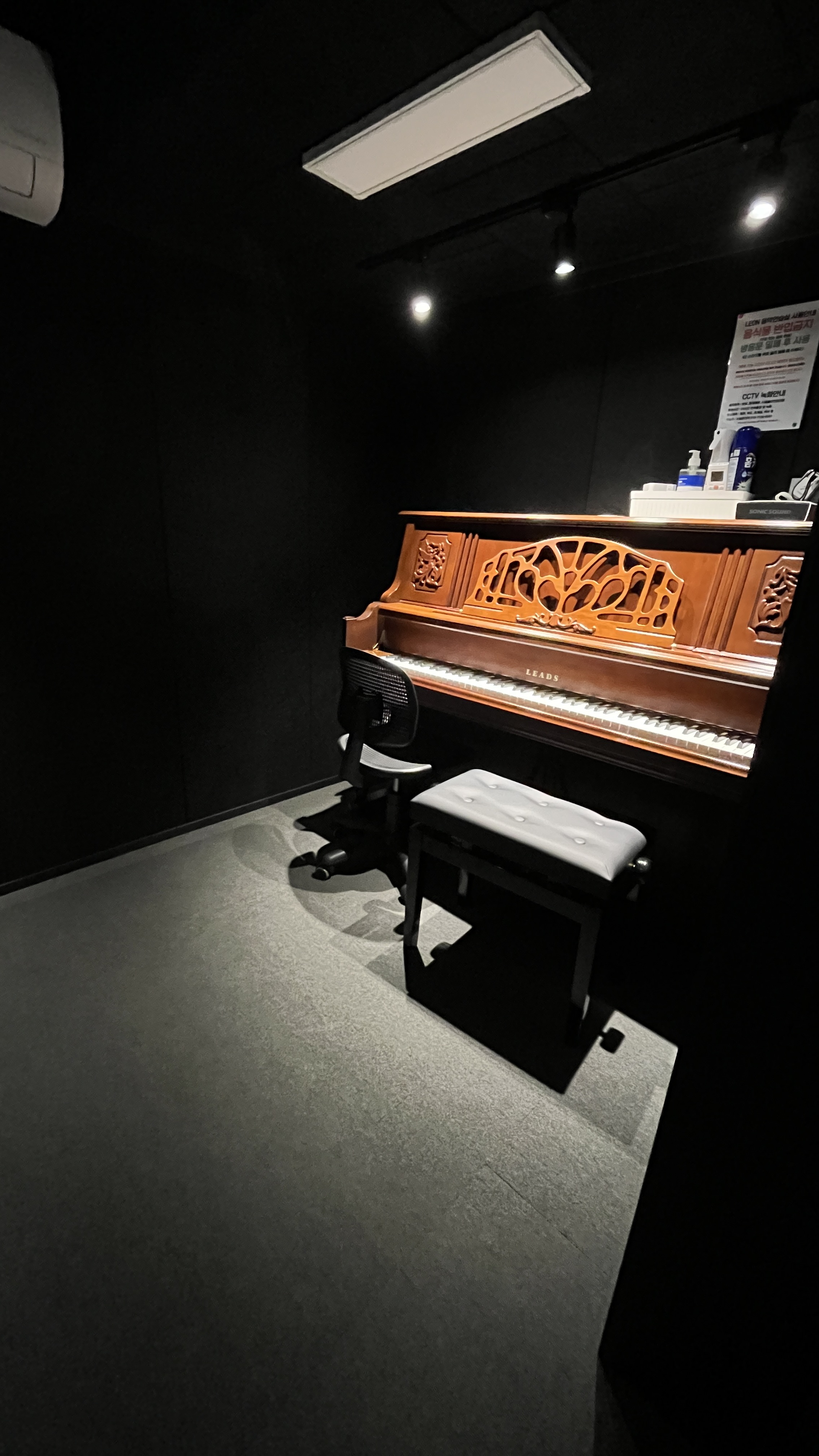 1번째 스튜디오 사진