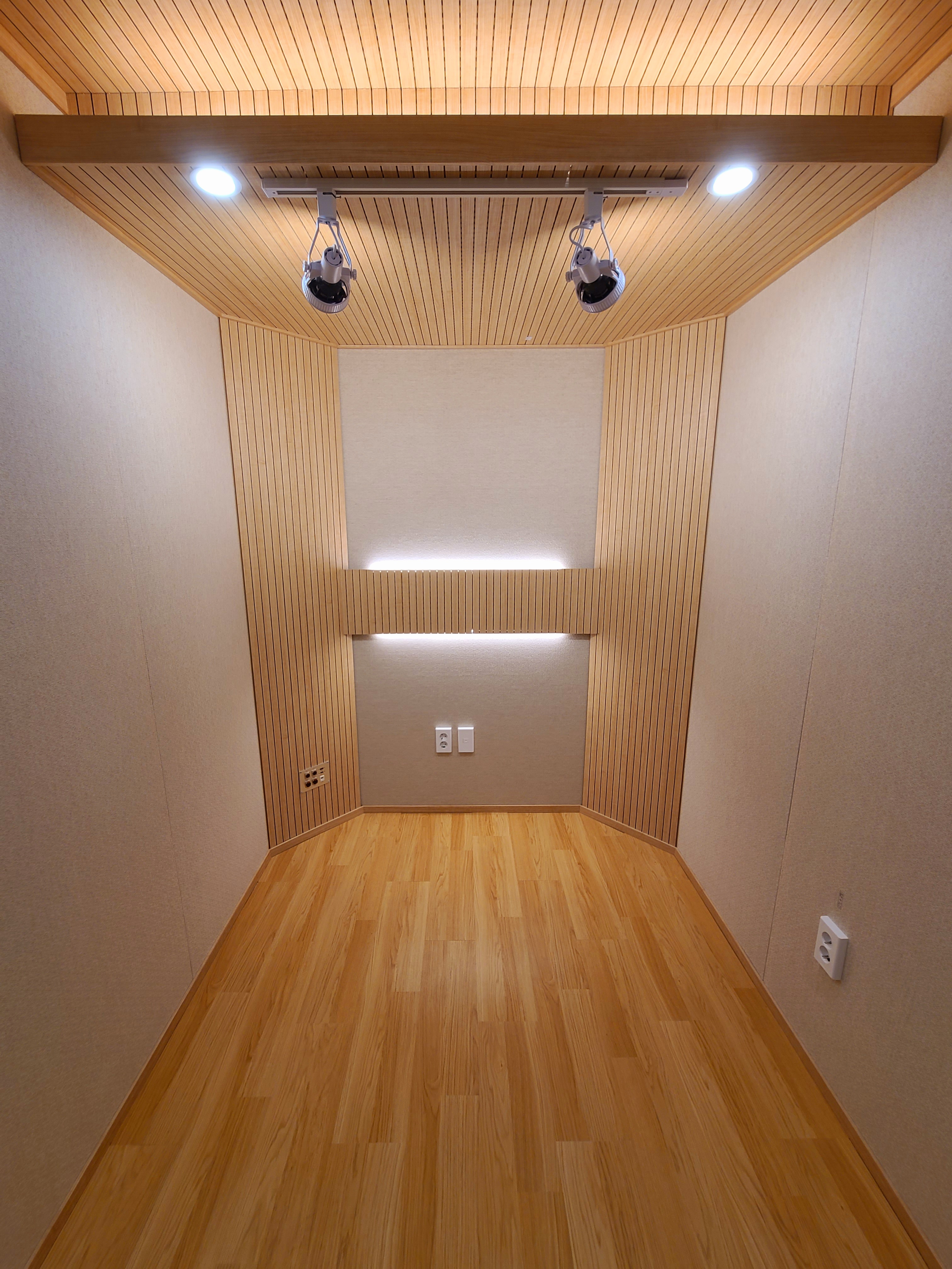 1번째 스튜디오 사진