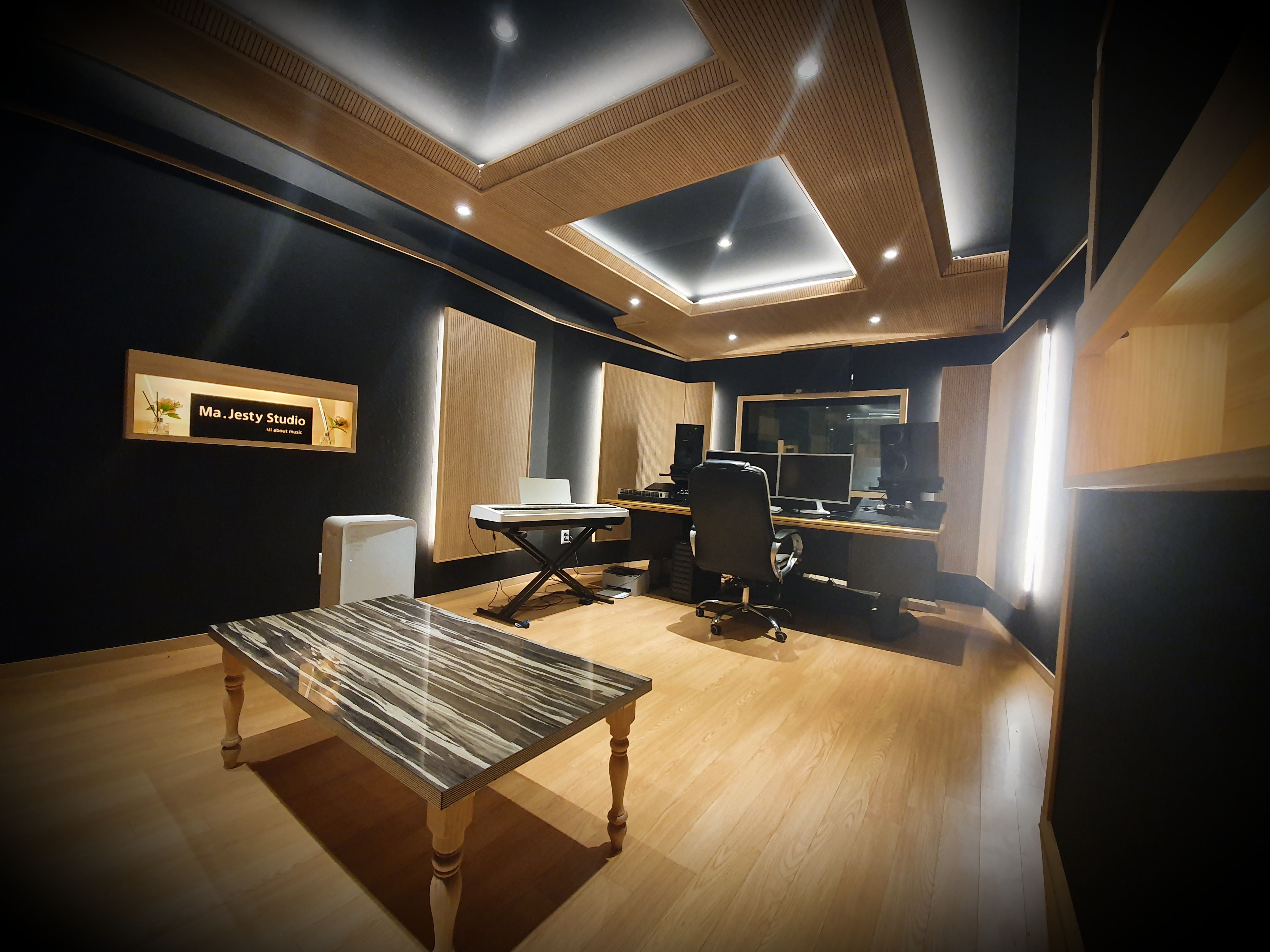 3번째 스튜디오 사진