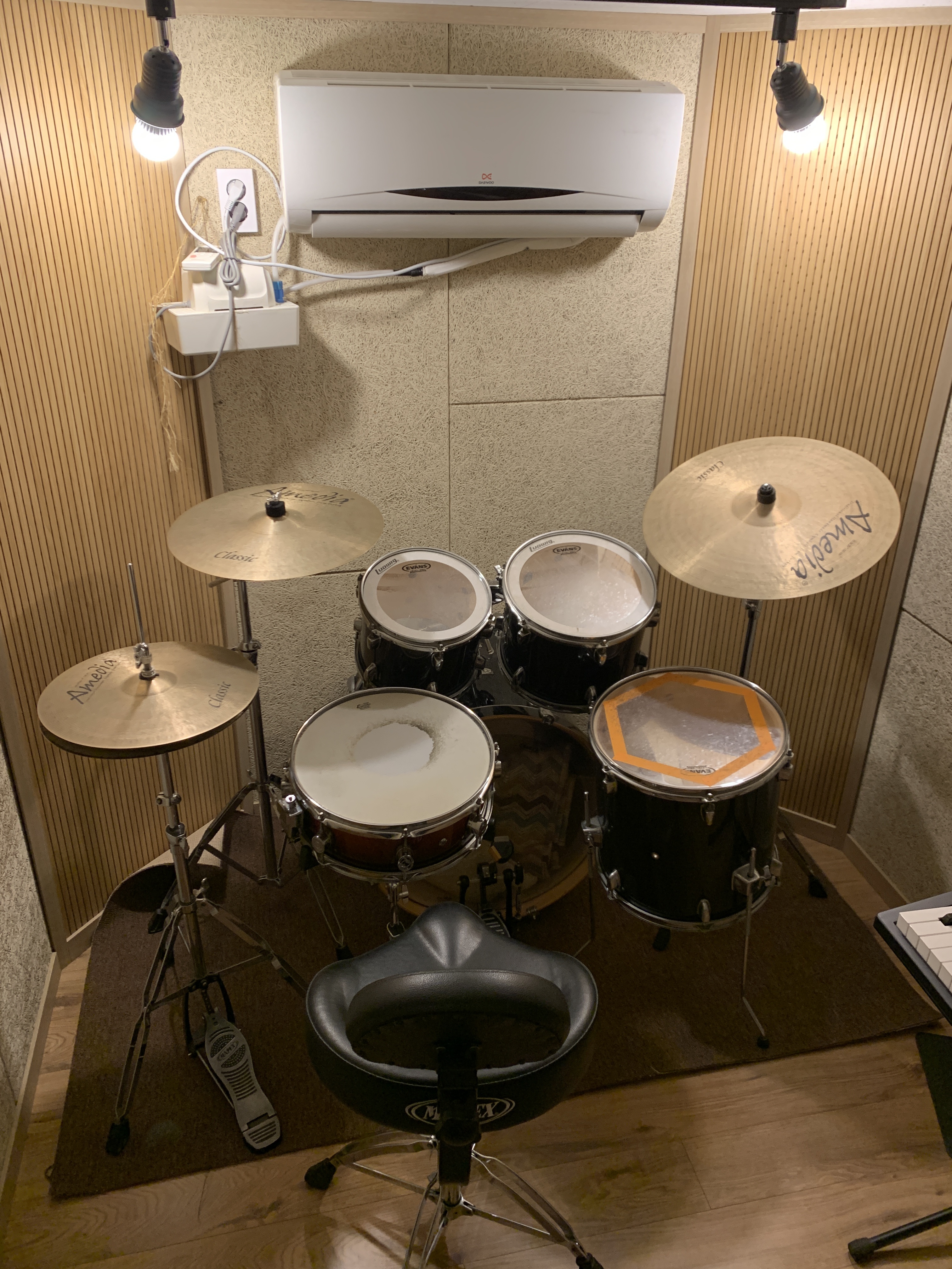 4번째 스튜디오 사진