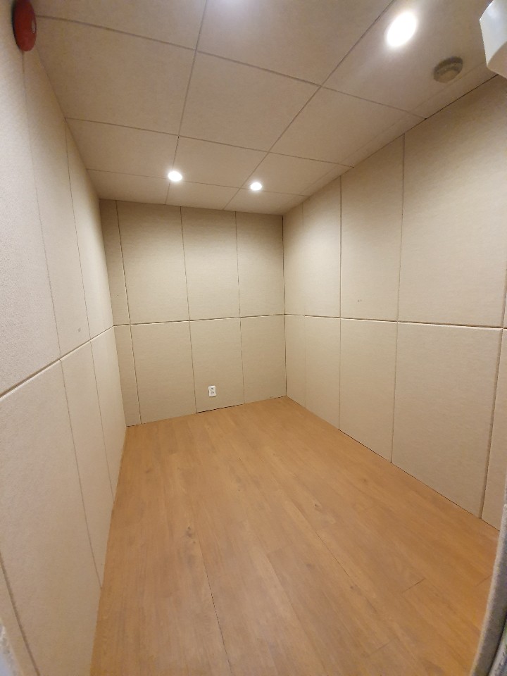 1번째 스튜디오 사진