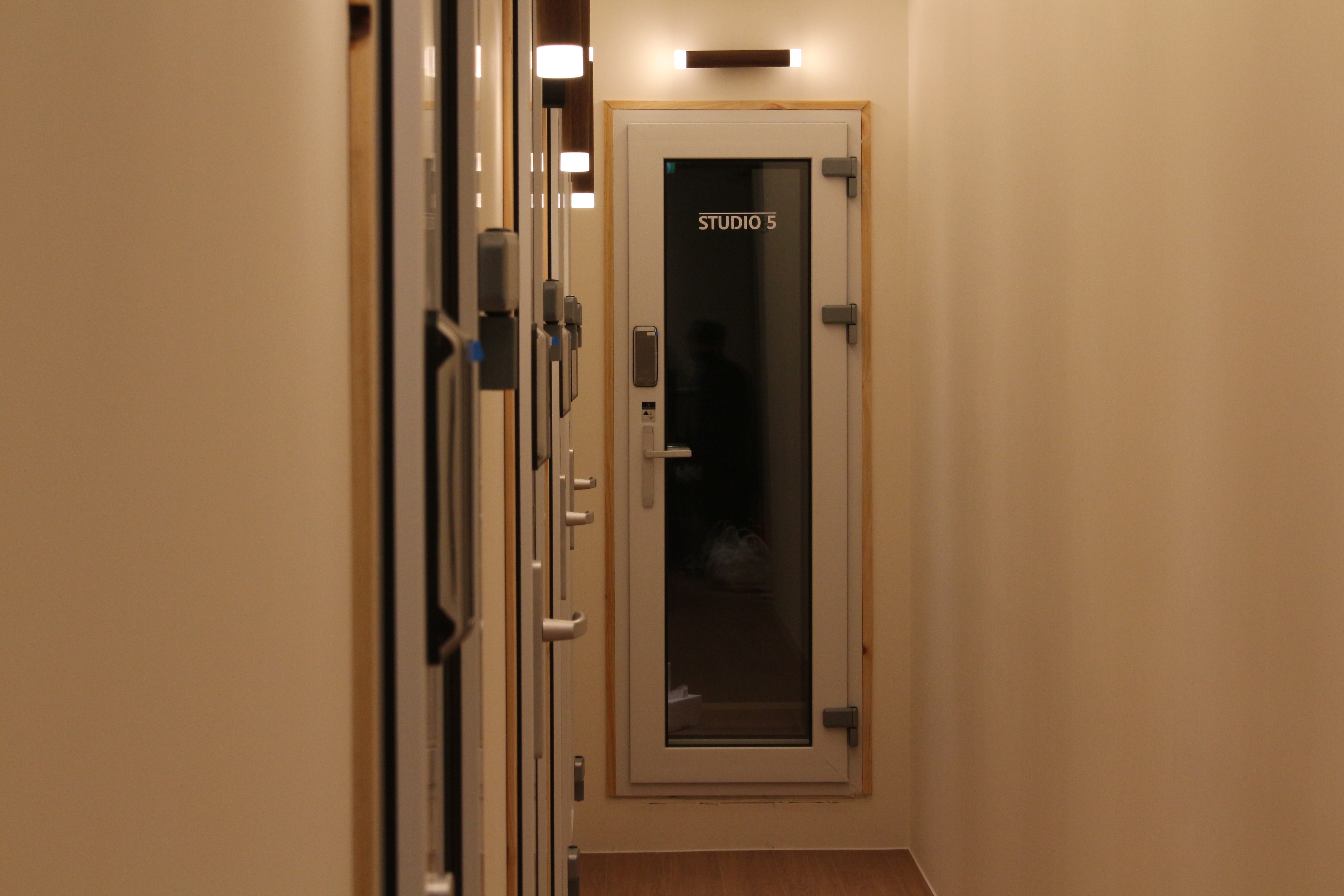 4번째 스튜디오 사진