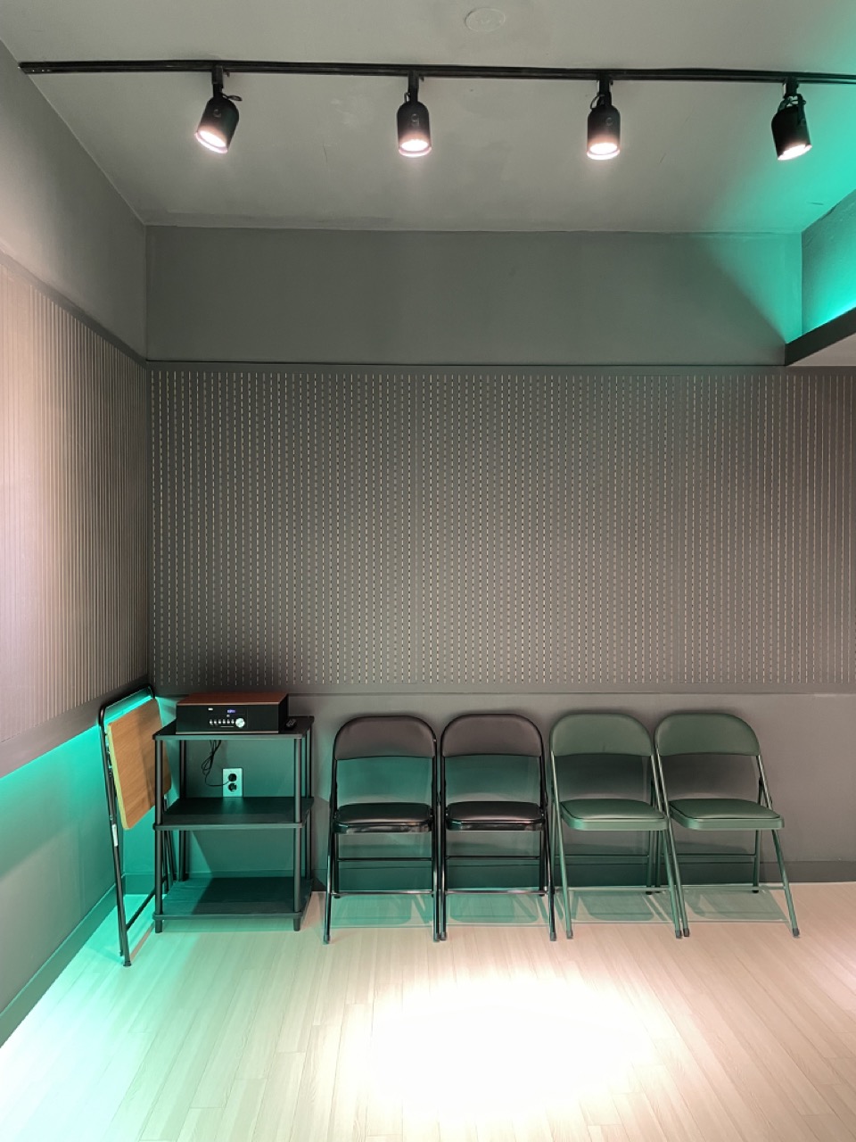 3번째 스튜디오 사진