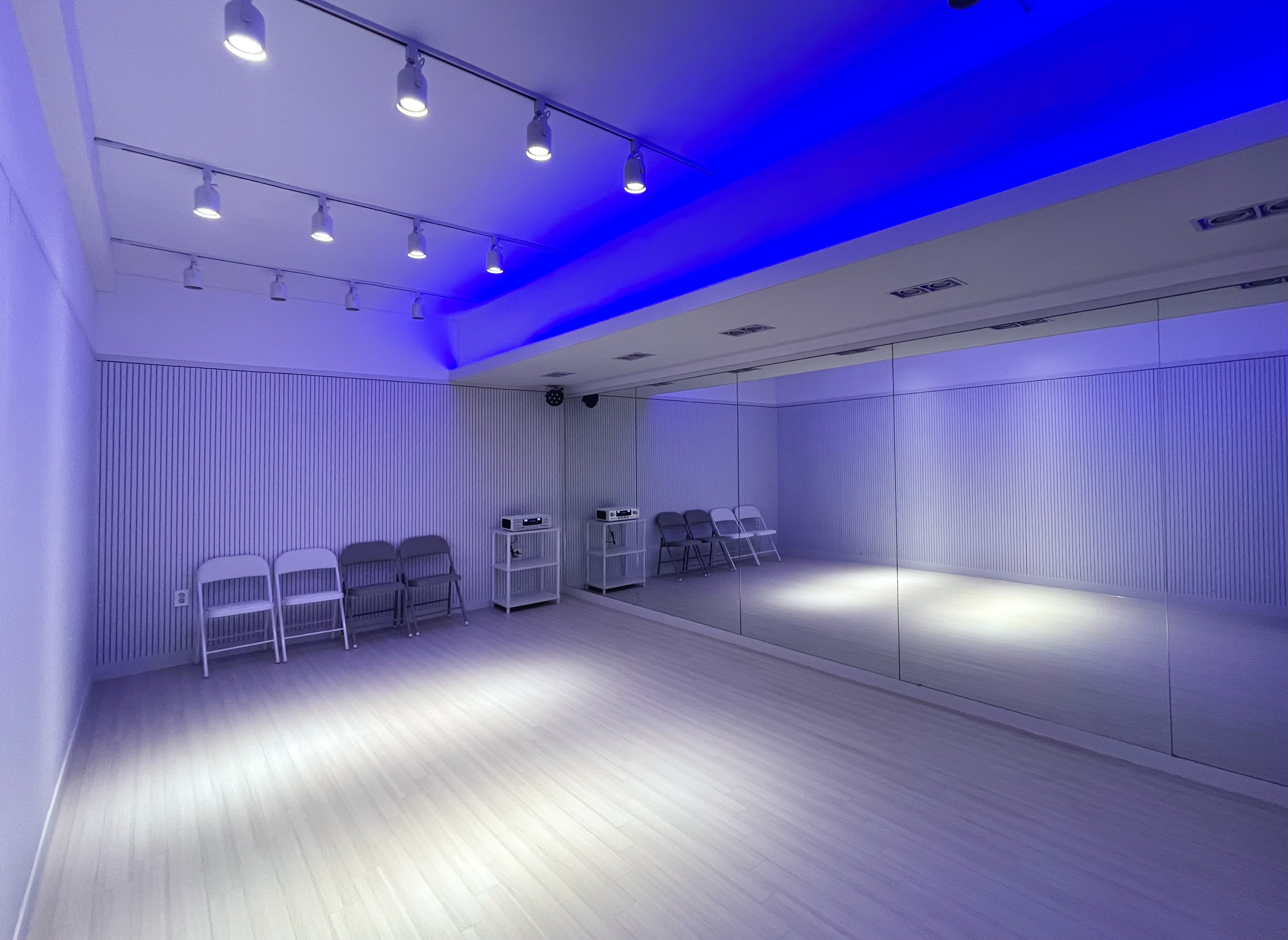 4번째 스튜디오 사진