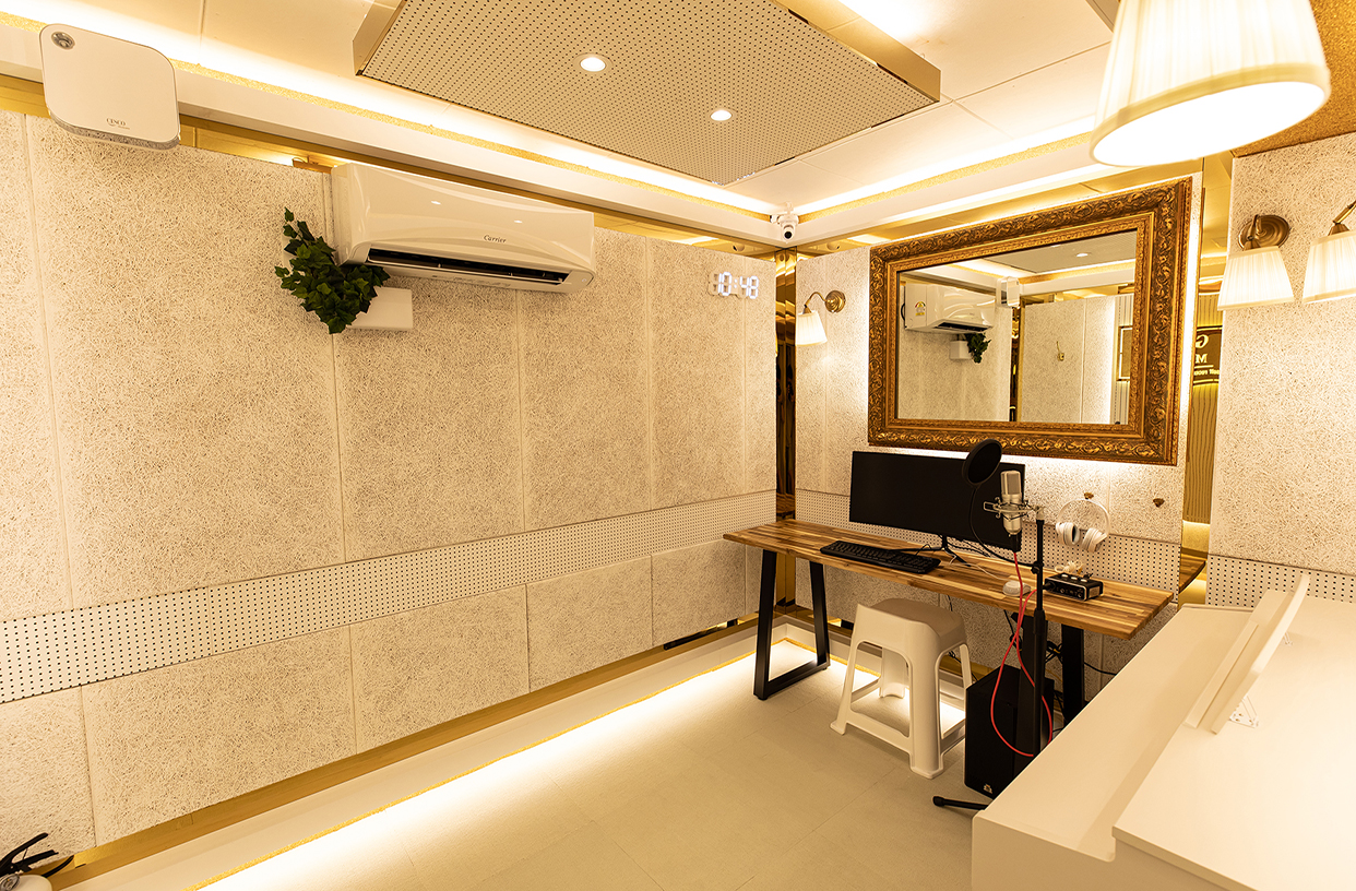 1번째 스튜디오 사진