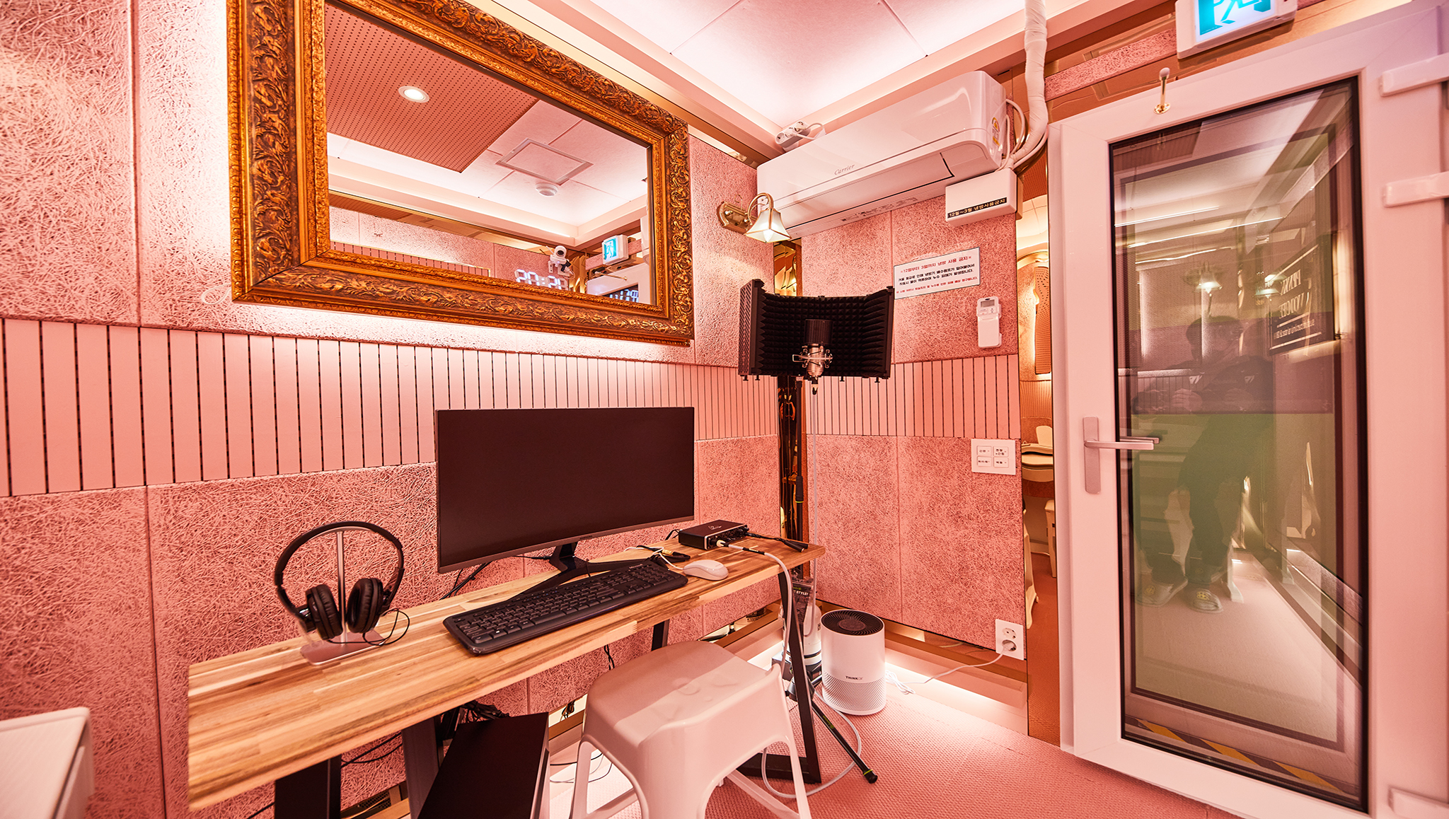 1번째 스튜디오 사진