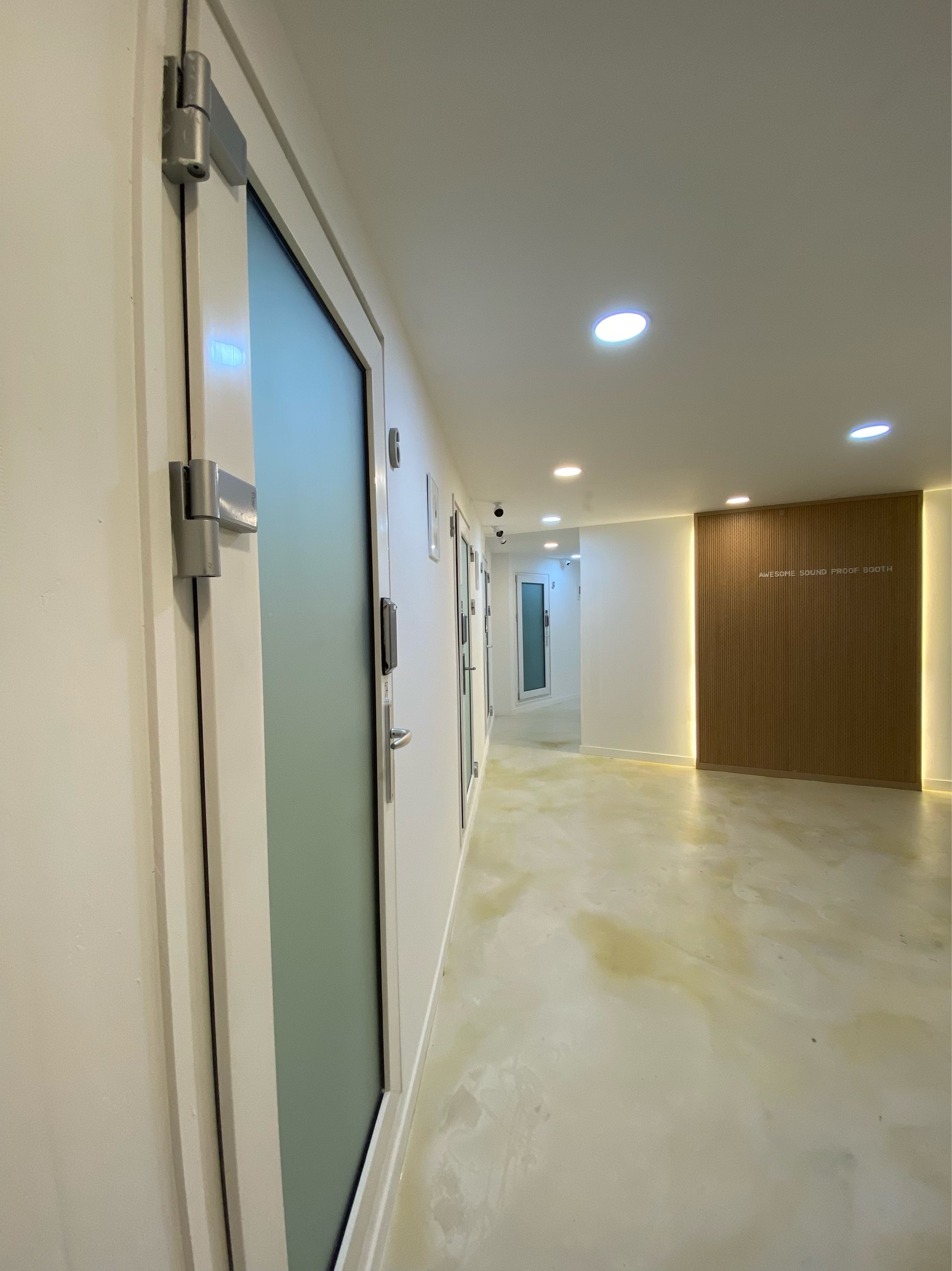 1번째 스튜디오 사진