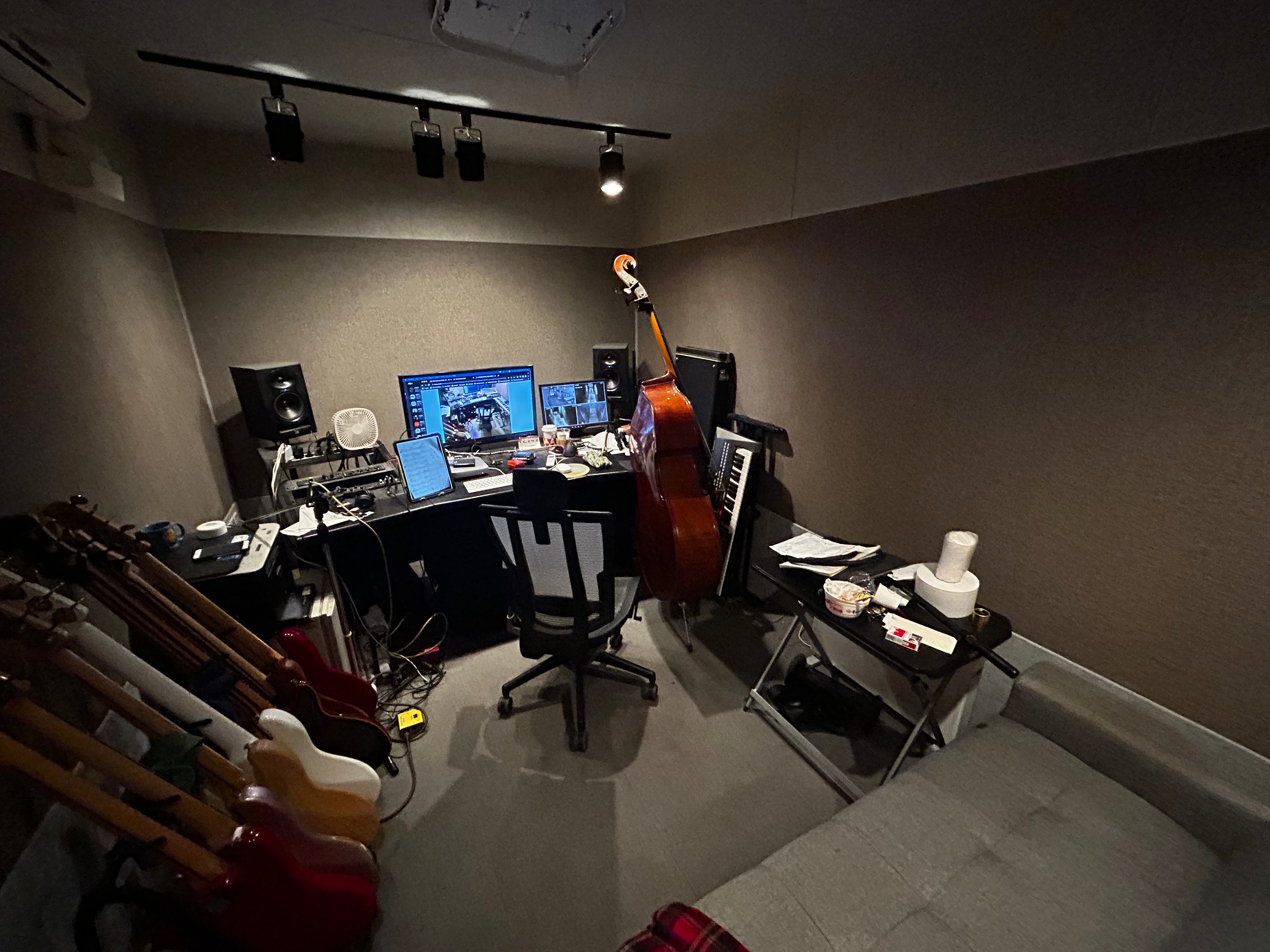 1번째 스튜디오 사진