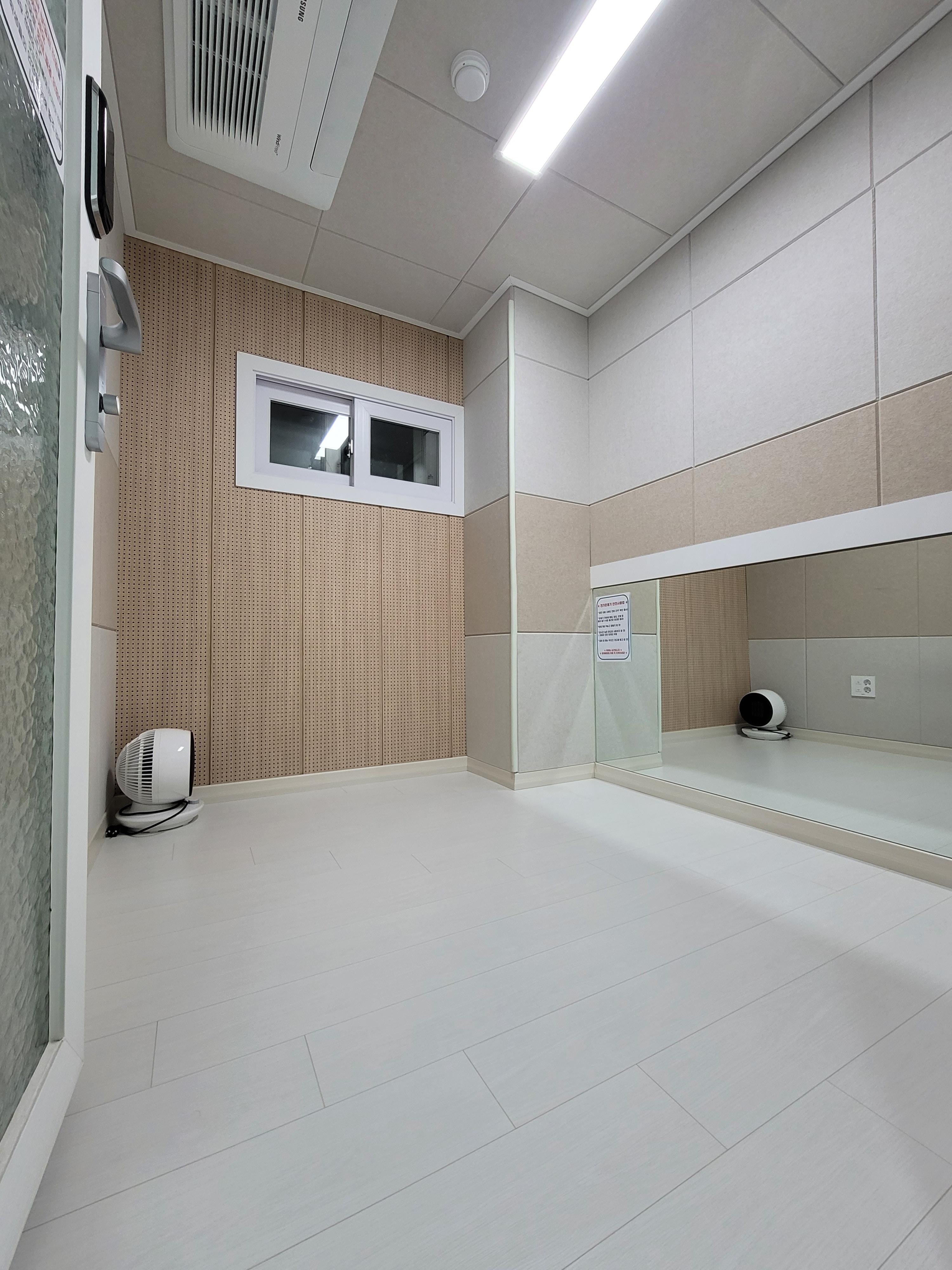 4번째 스튜디오 사진