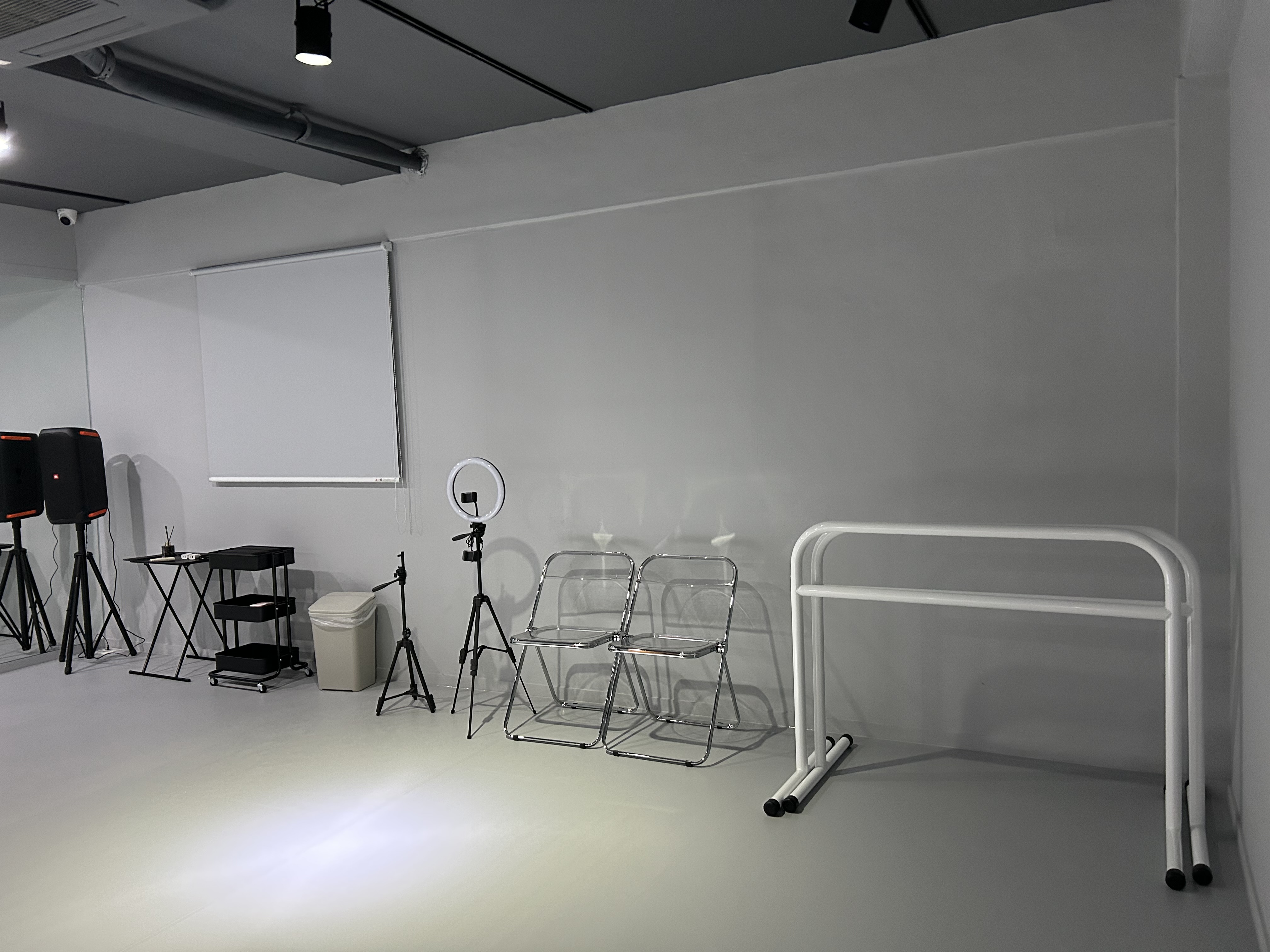 4번째 스튜디오 사진