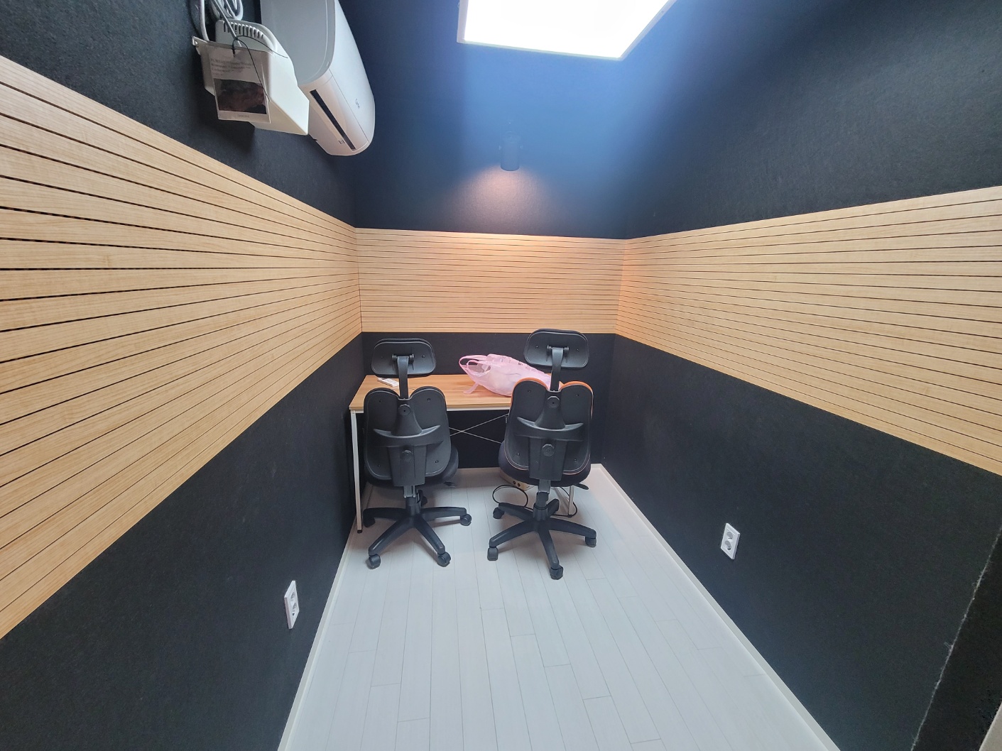 1번째 스튜디오 사진