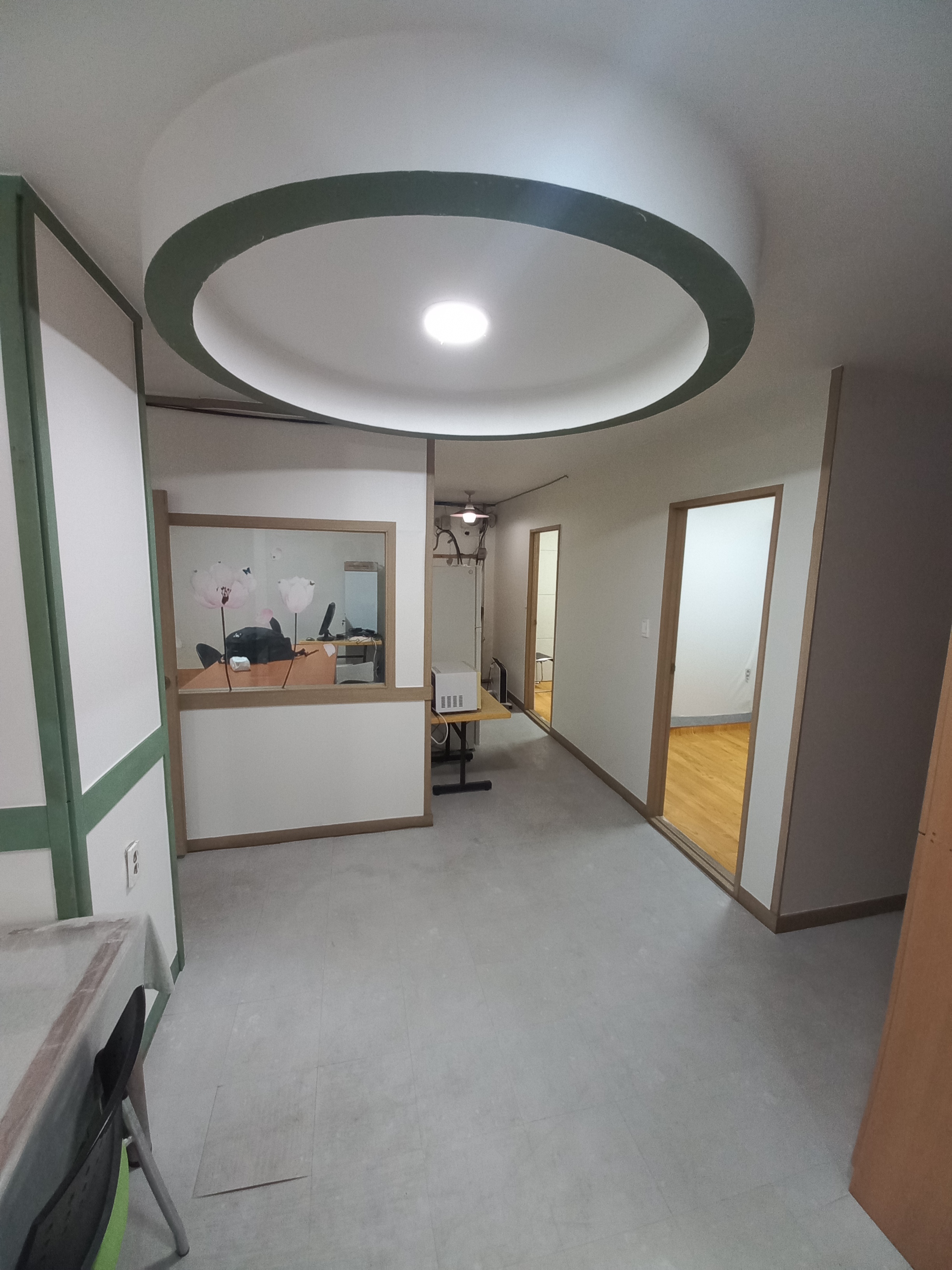 1번째 스튜디오 사진