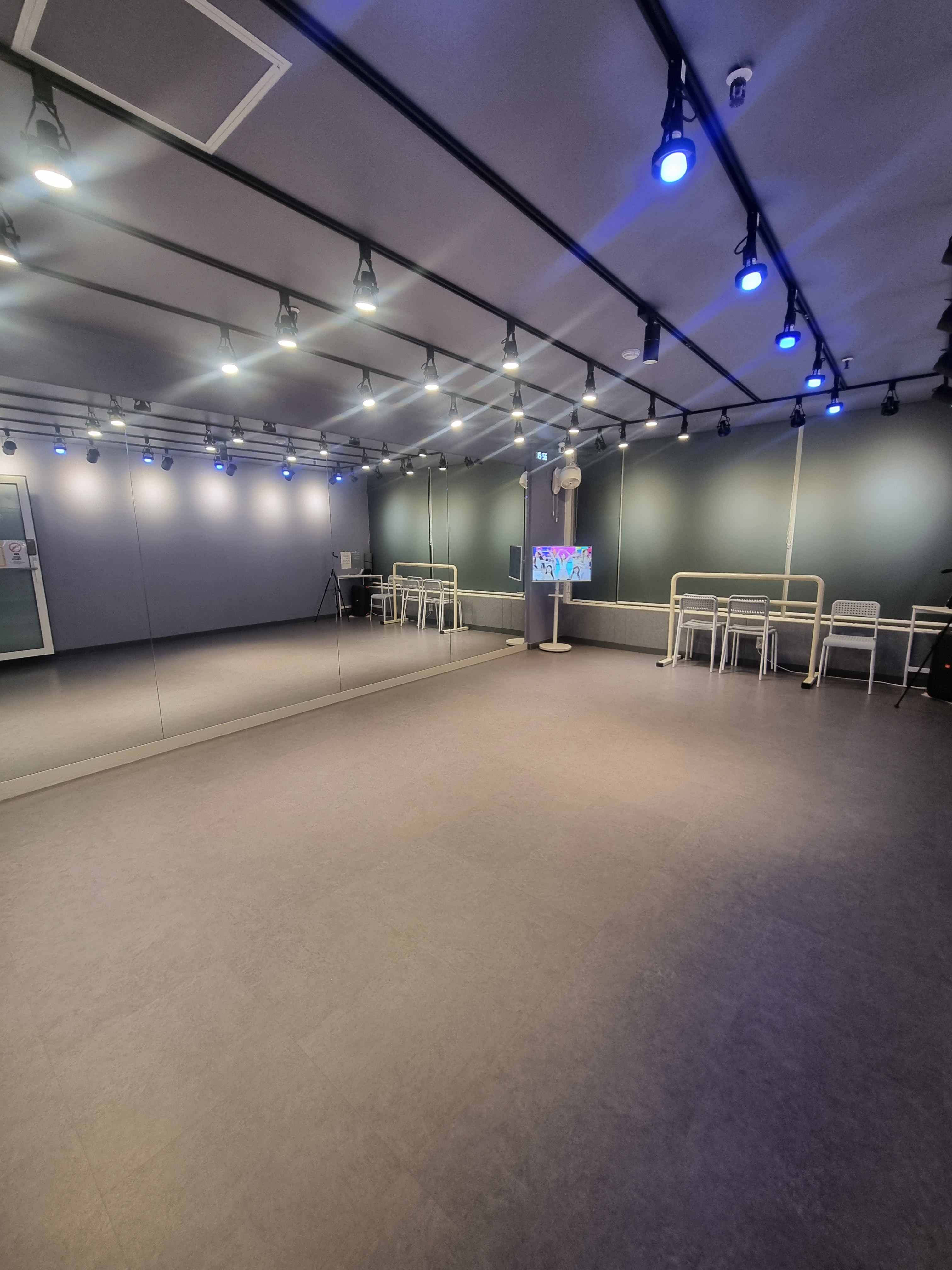 1번째 스튜디오 사진