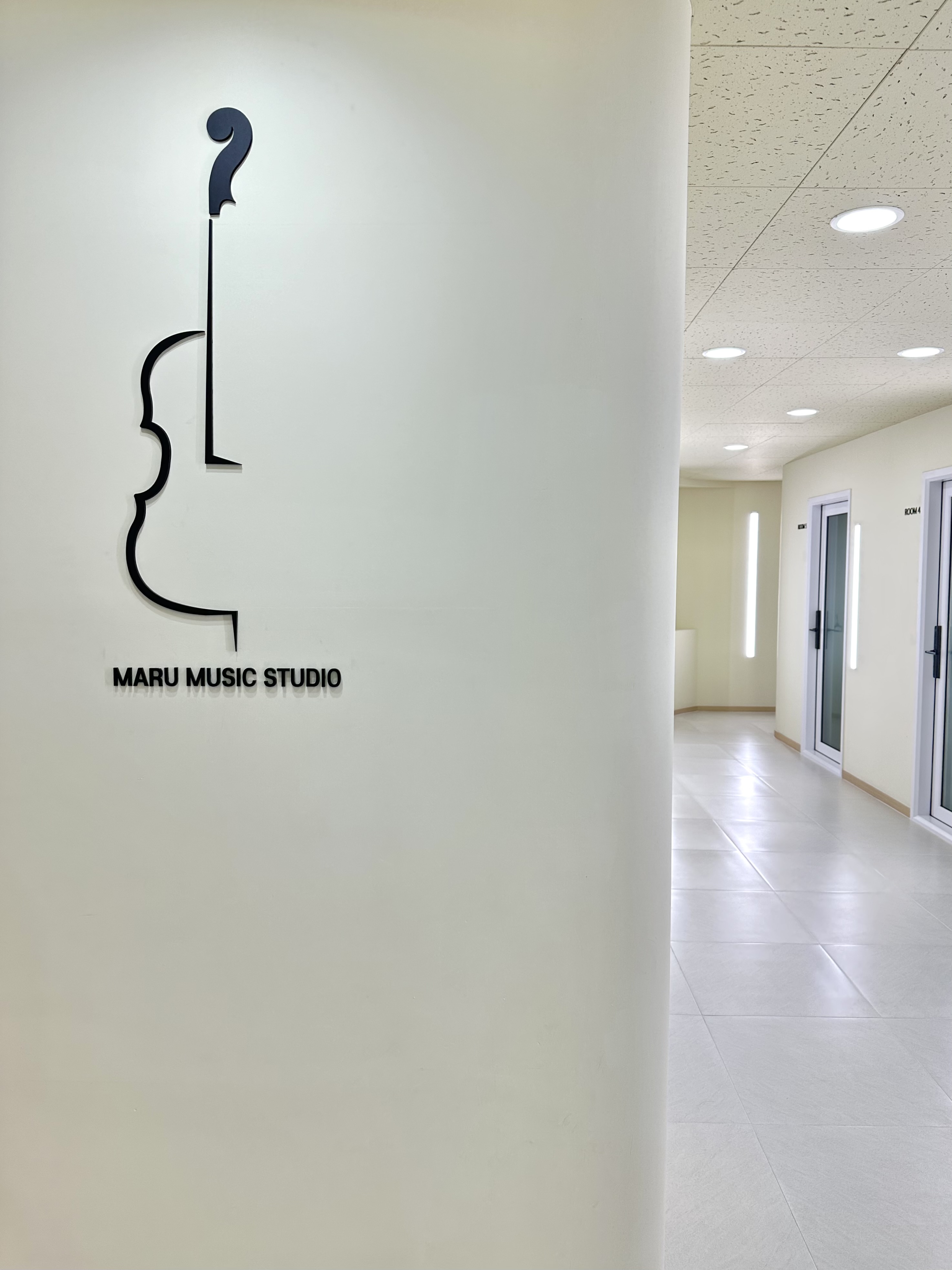 2번째 스튜디오 사진