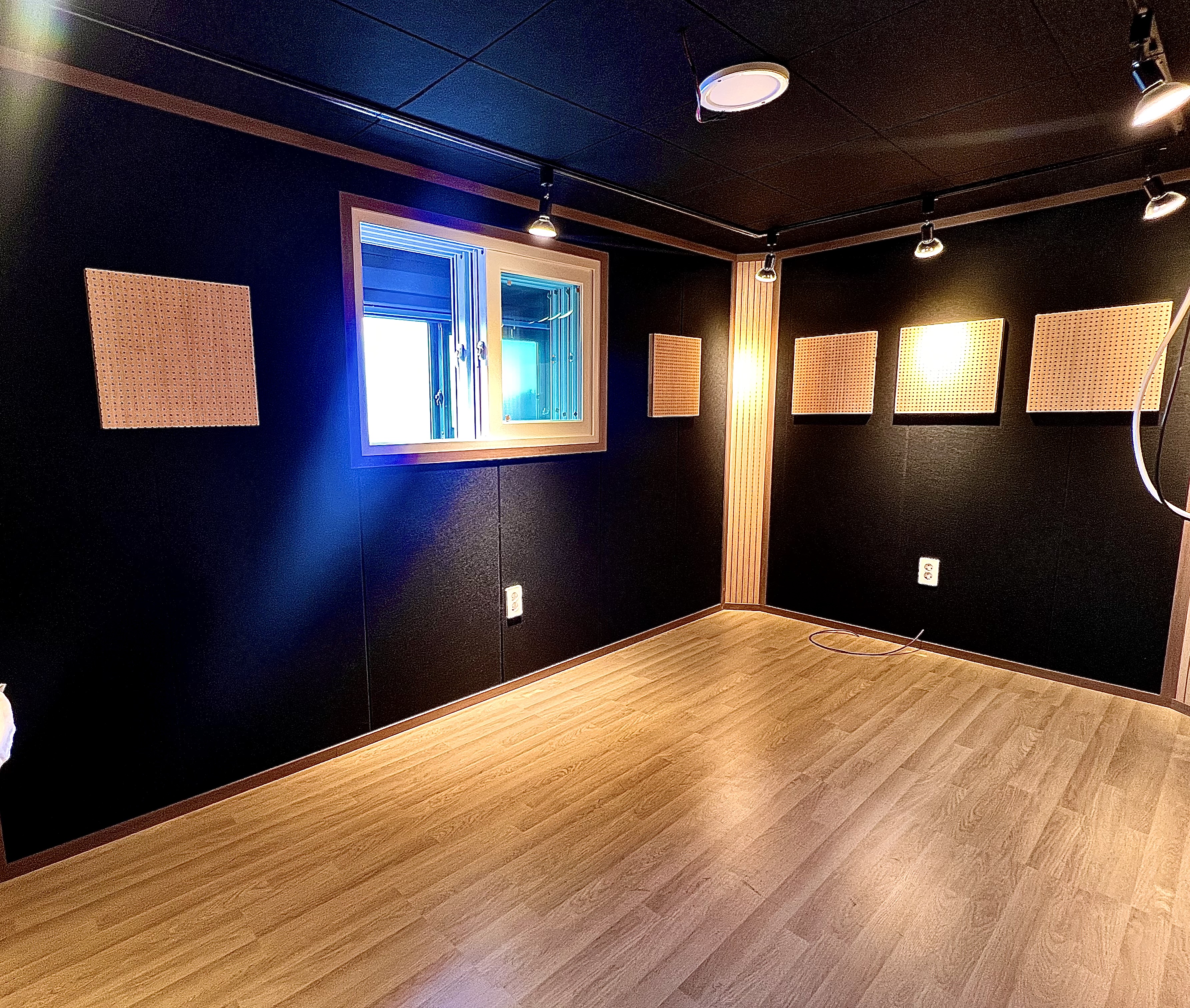 1번째 스튜디오 사진