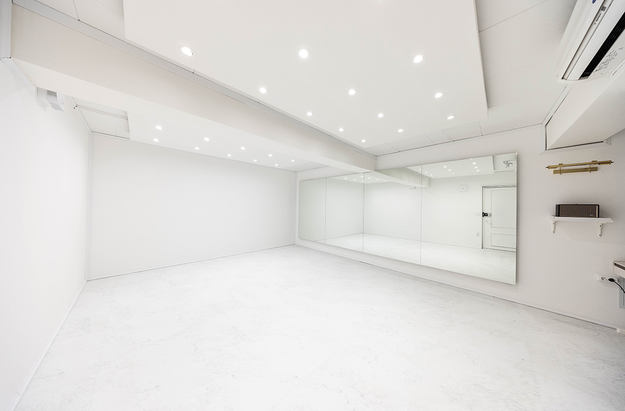 1번째 스튜디오 사진