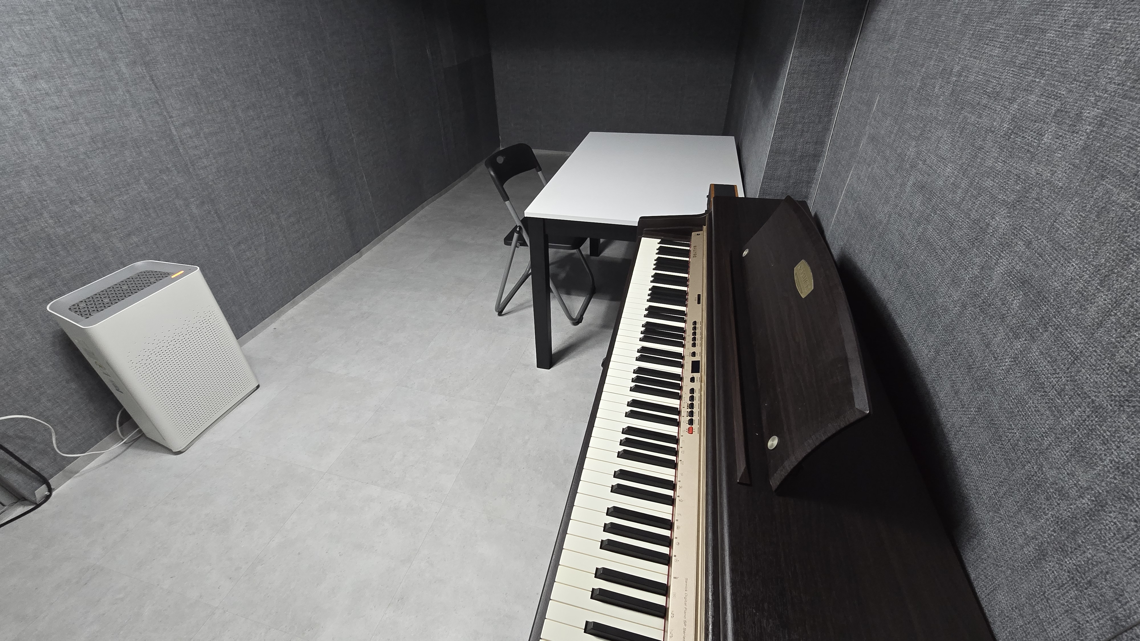 4번째 스튜디오 사진