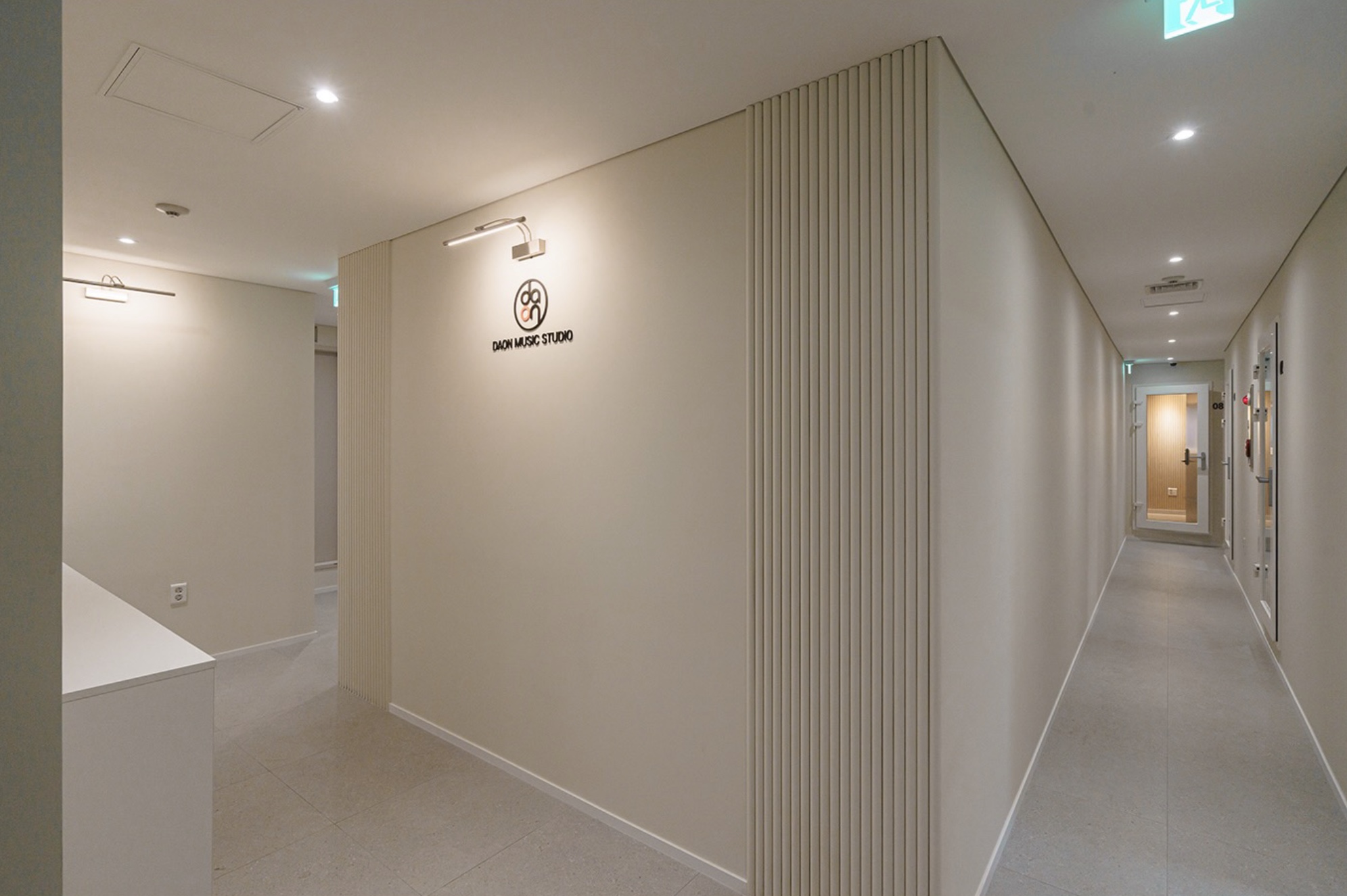 1번째 스튜디오 사진