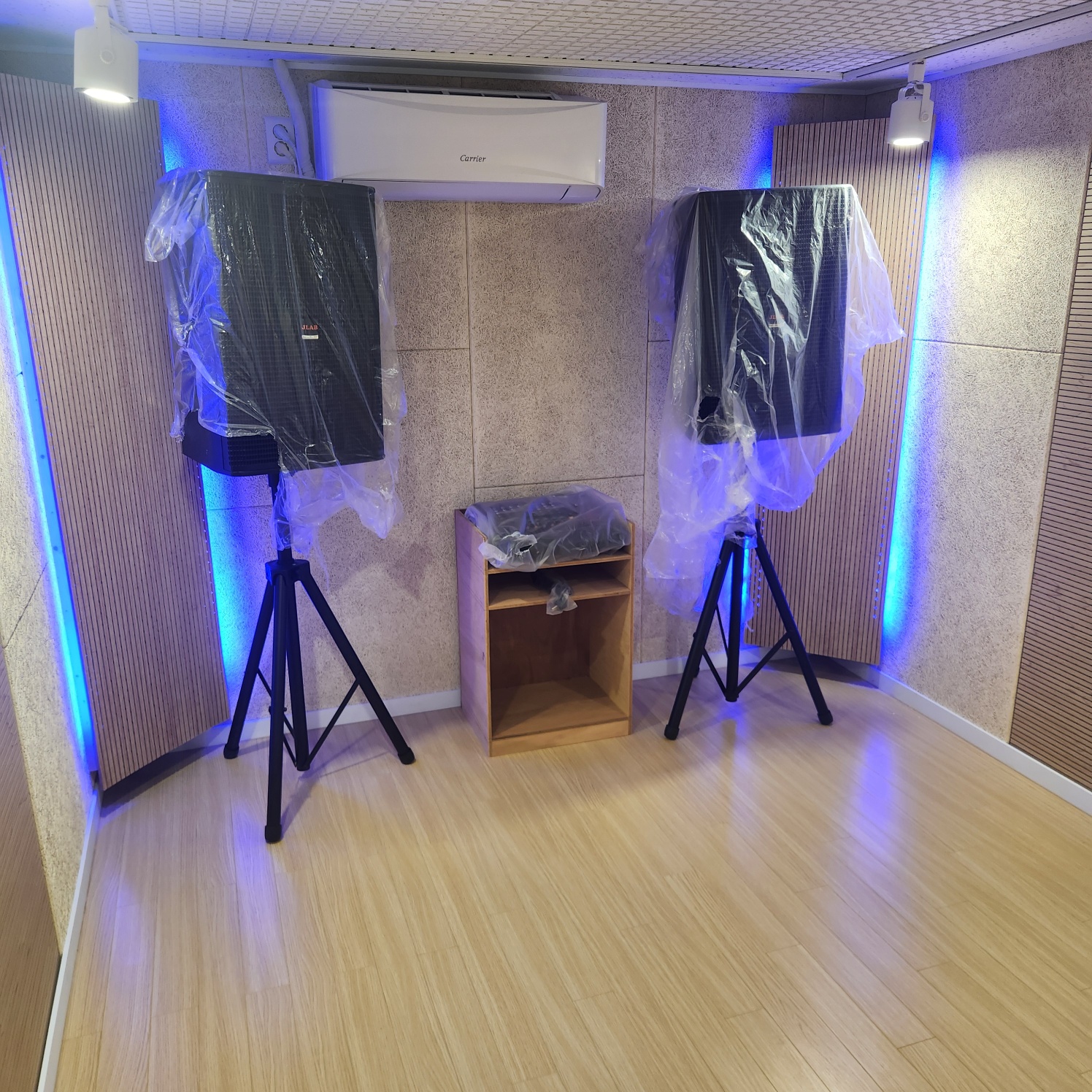 1번째 스튜디오 사진